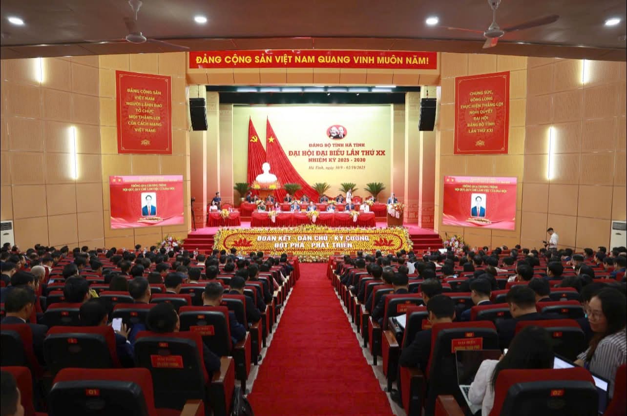 Hà Tĩnh phấn đấu trở thành cực tăng trưởng mới của Bắc Trung Bộ- Ảnh 5. Hà Tĩnh phấn đấu trở thành cực tăng trưởng mới của Bắc Trung Bộ- Ảnh 5.