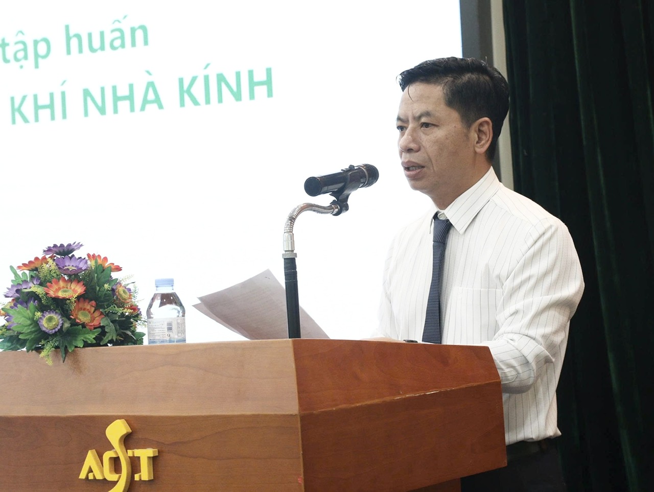 Tăng cường năng lực kiểm kê khí nhà kính cho cán bộ ngành Xây dựng- Ảnh 1. Tăng cường năng lực kiểm kê khí nhà kính cho cán bộ ngành Xây dựng- Ảnh 1.