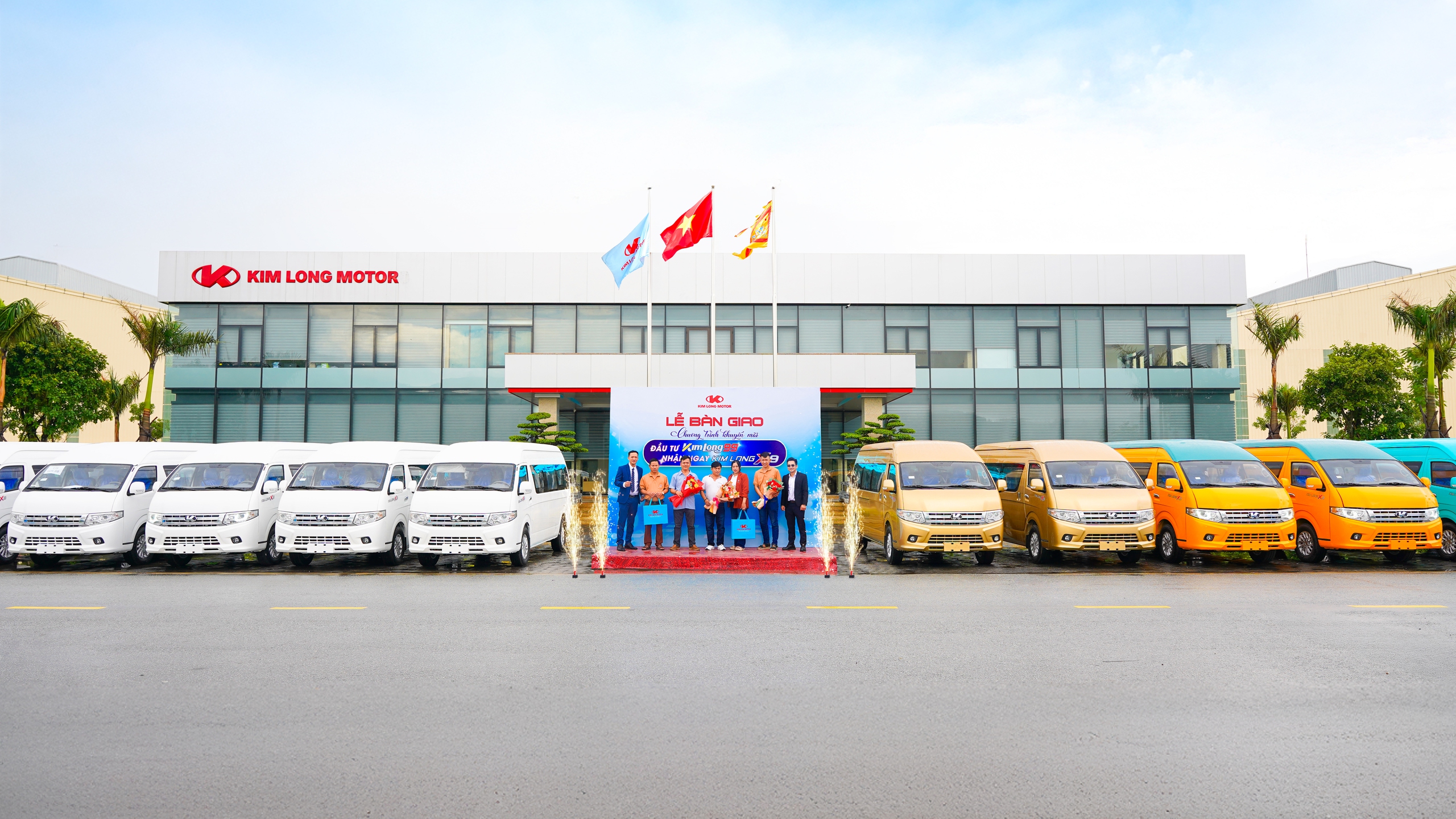 Kim Long Motor bàn giao lô xe X9 đến khách hàng- Ảnh 1. Kim Long Motor bàn giao lô xe X9 đến khách hàng- Ảnh 1.