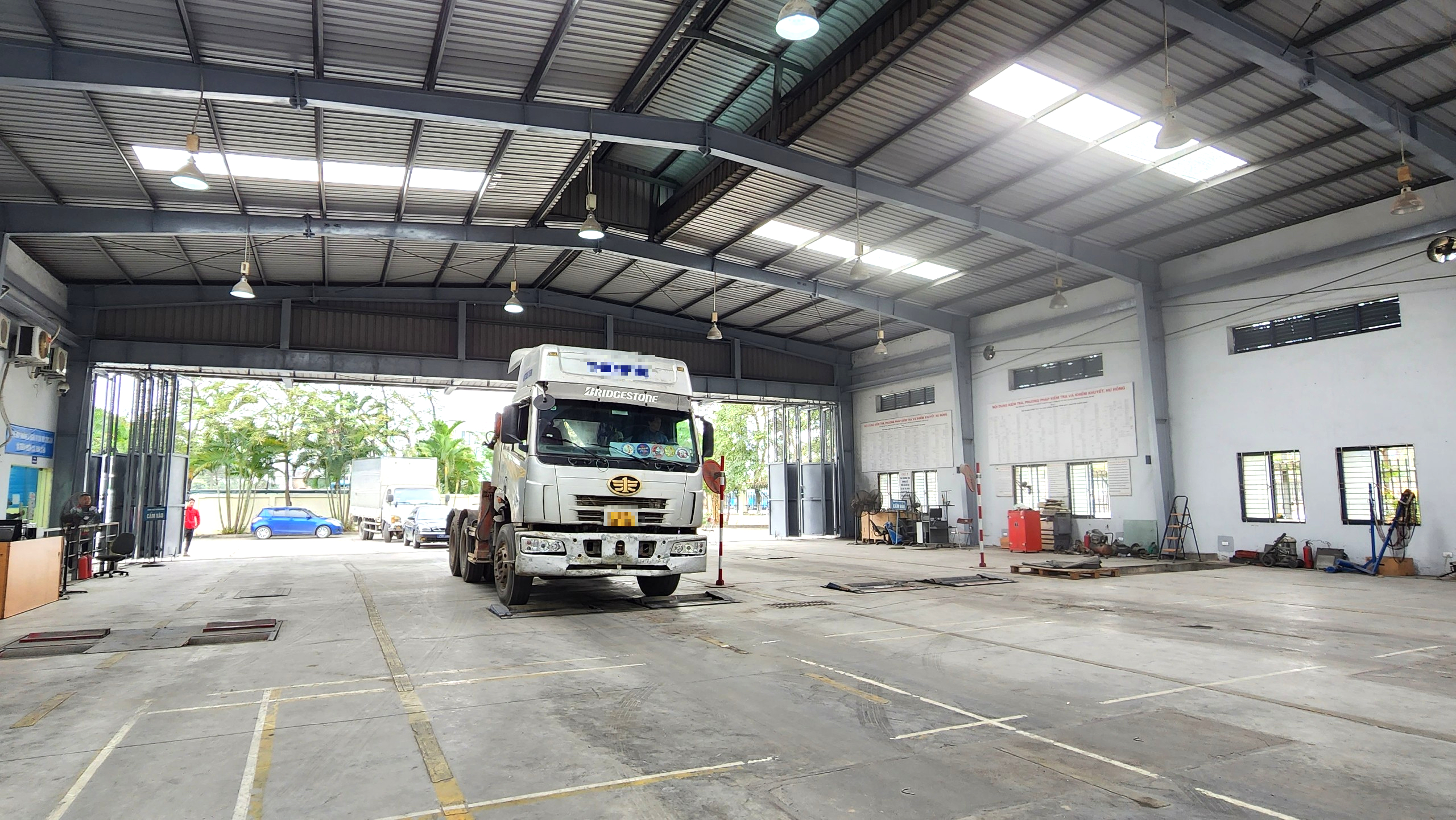 Đề xuất rút ngắn thời gian kiểm tra, đánh giá xe cải tạo từ 5 ngày xuống còn 3 ngày- Ảnh 1.