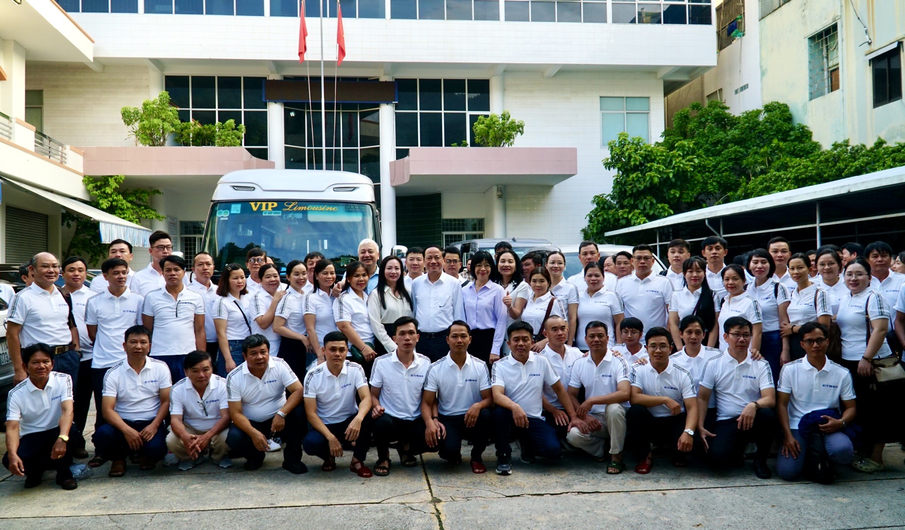 Trên 60 y, bác sĩ Gia Lai lên đường hỗ trợ các tỉnh phía Bắc khắc phục hậu quả bão lũ- Ảnh 1. Trên 60 y, bác sĩ Gia Lai lên đường hỗ trợ các tỉnh phía Bắc khắc phục hậu quả bão lũ- Ảnh 1.