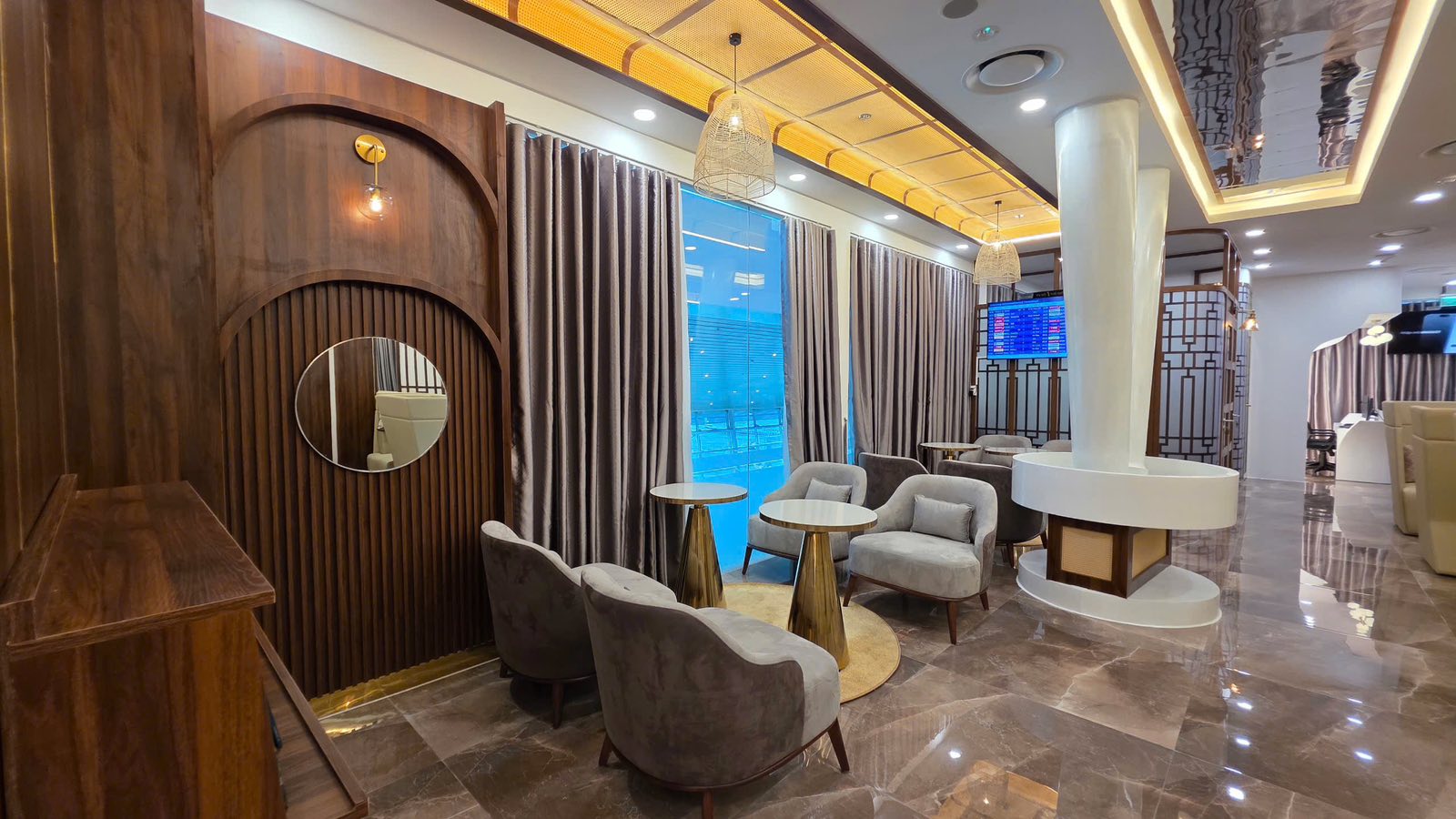 Vietnam Airlines khai trương Phòng khách Bông Sen tại sân bay Đà Nẵng- Ảnh 2. Vietnam Airlines khai trương Phòng khách Bông Sen tại sân bay Đà Nẵng- Ảnh 2.