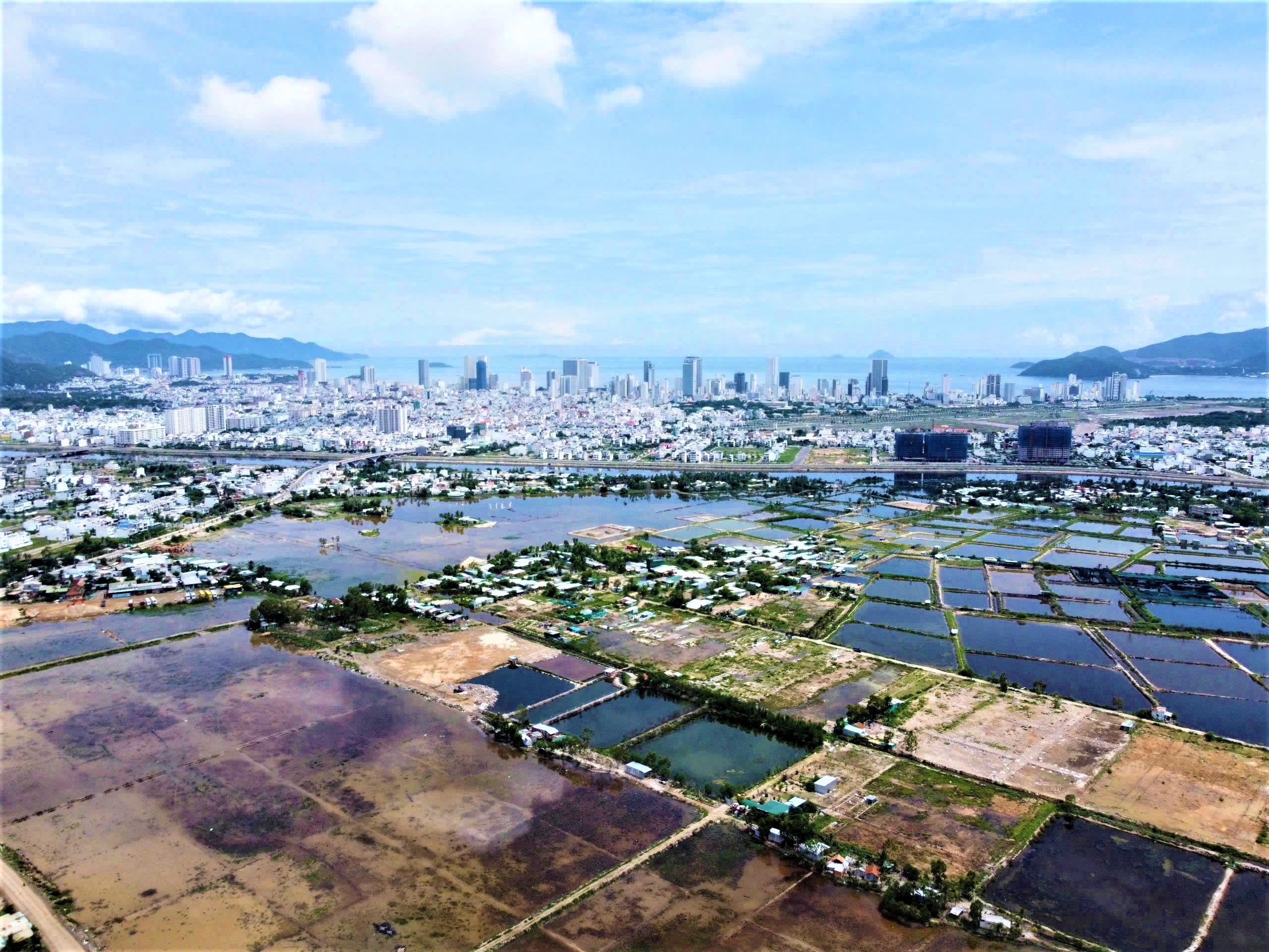 Sau hợp nhất hành chính, bất động sản Khánh Hòa giao dịch tăng gấp ba lần- Ảnh 4.