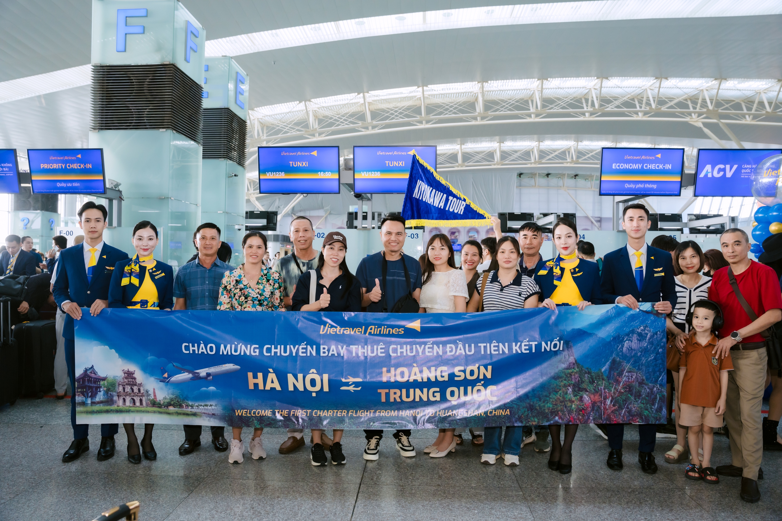 Vietravel Airlines thực hiện thành công chuyến bay charter đầu tiên Hà Nội - Trung Quốc- Ảnh 1.