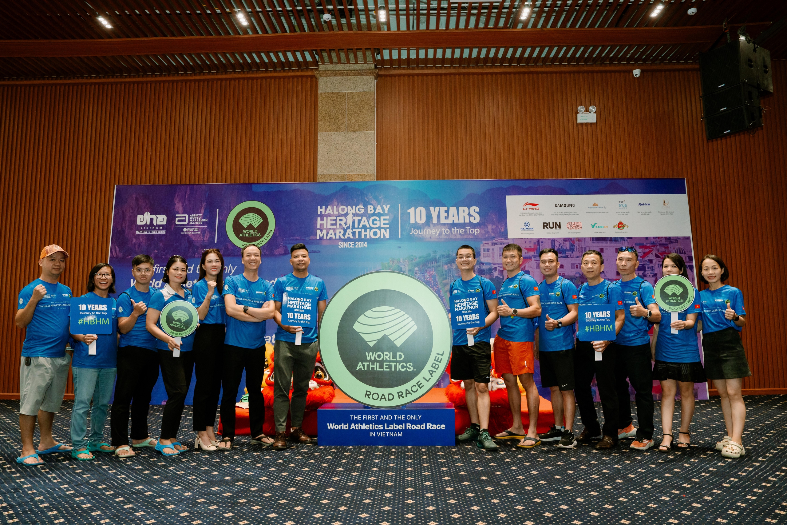 Hạ Long Marathon: Giải chạy đầu tiên của Việt Nam đạt chuẩn World Athletics- Ảnh 1. Hạ Long Marathon: Giải chạy đầu tiên của Việt Nam đạt chuẩn World Athletics- Ảnh 1.