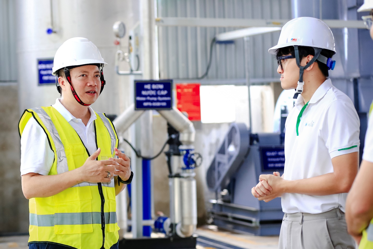 Saint-Gobain tiên phong sử dụng nhiên liệu sinh khối vào sản xuất tấm xi măng xanh- Ảnh 2.