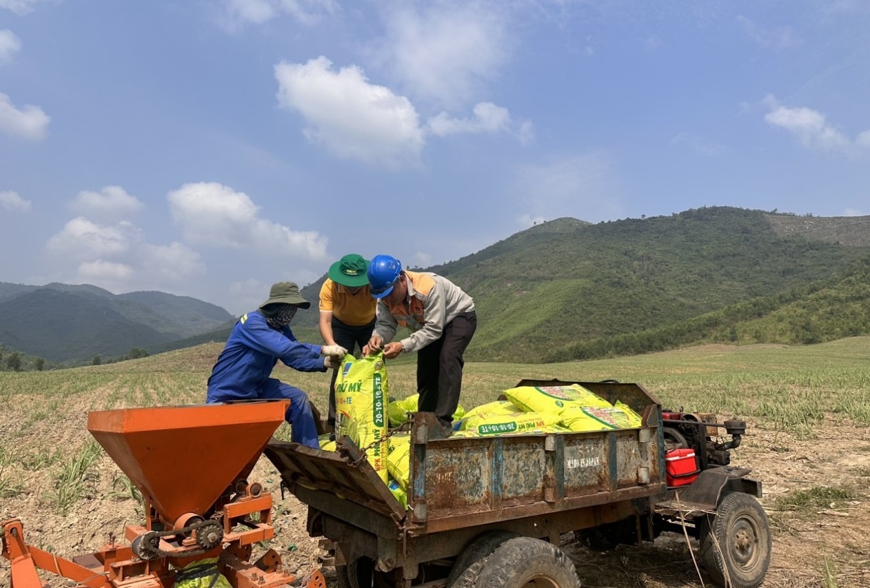 PVFCCo - Phú Mỹ tăng tốc vượt kế hoạch 9 tháng, củng cố đà phát triển bền vững- Ảnh 4. PVFCCo - Phú Mỹ tăng tốc vượt kế hoạch 9 tháng, củng cố đà phát triển bền vững