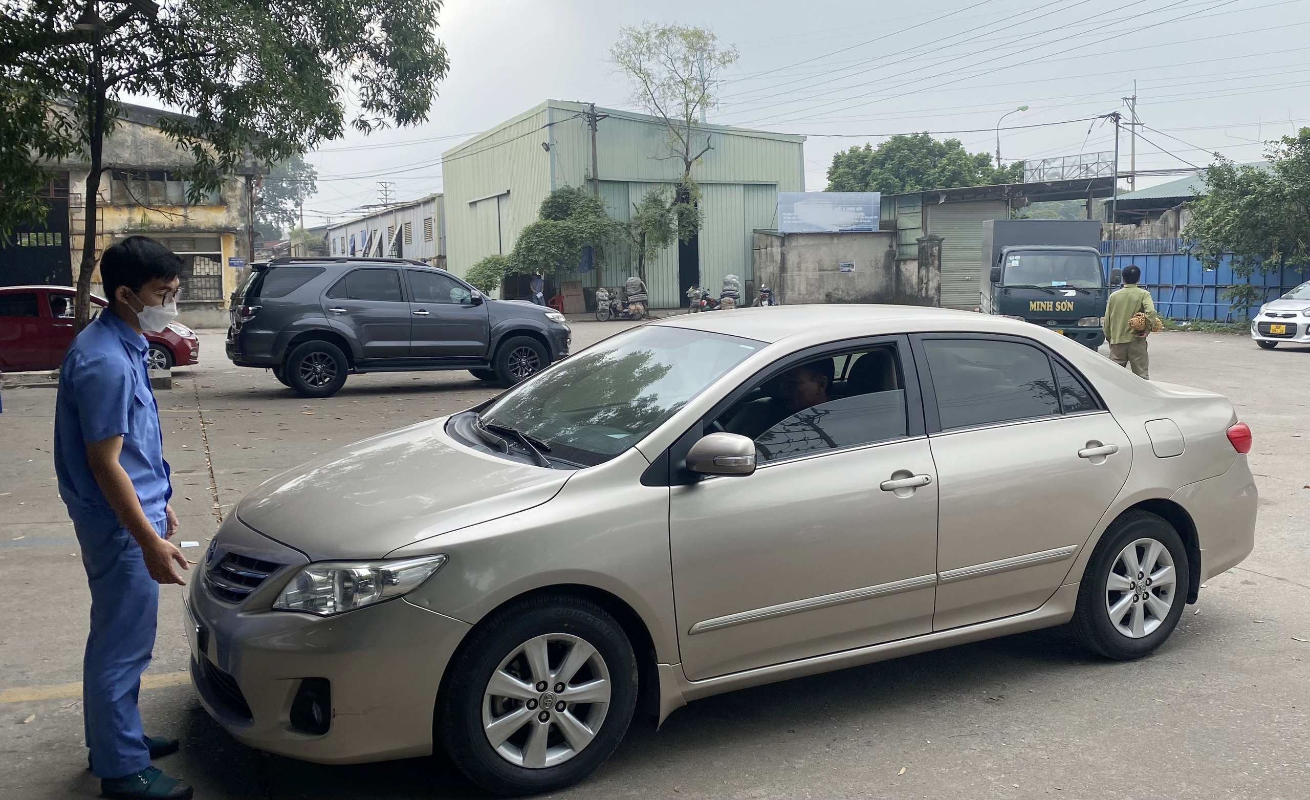 Gỡ vướng phạt nguội như thế nào để người dân “dễ thở” khi đăng kiểm xe?- Ảnh 3. Gỡ vướng phạt nguội như thế nào để người dân “dễ thở” khi đăng kiểm xe?- Ảnh 3.