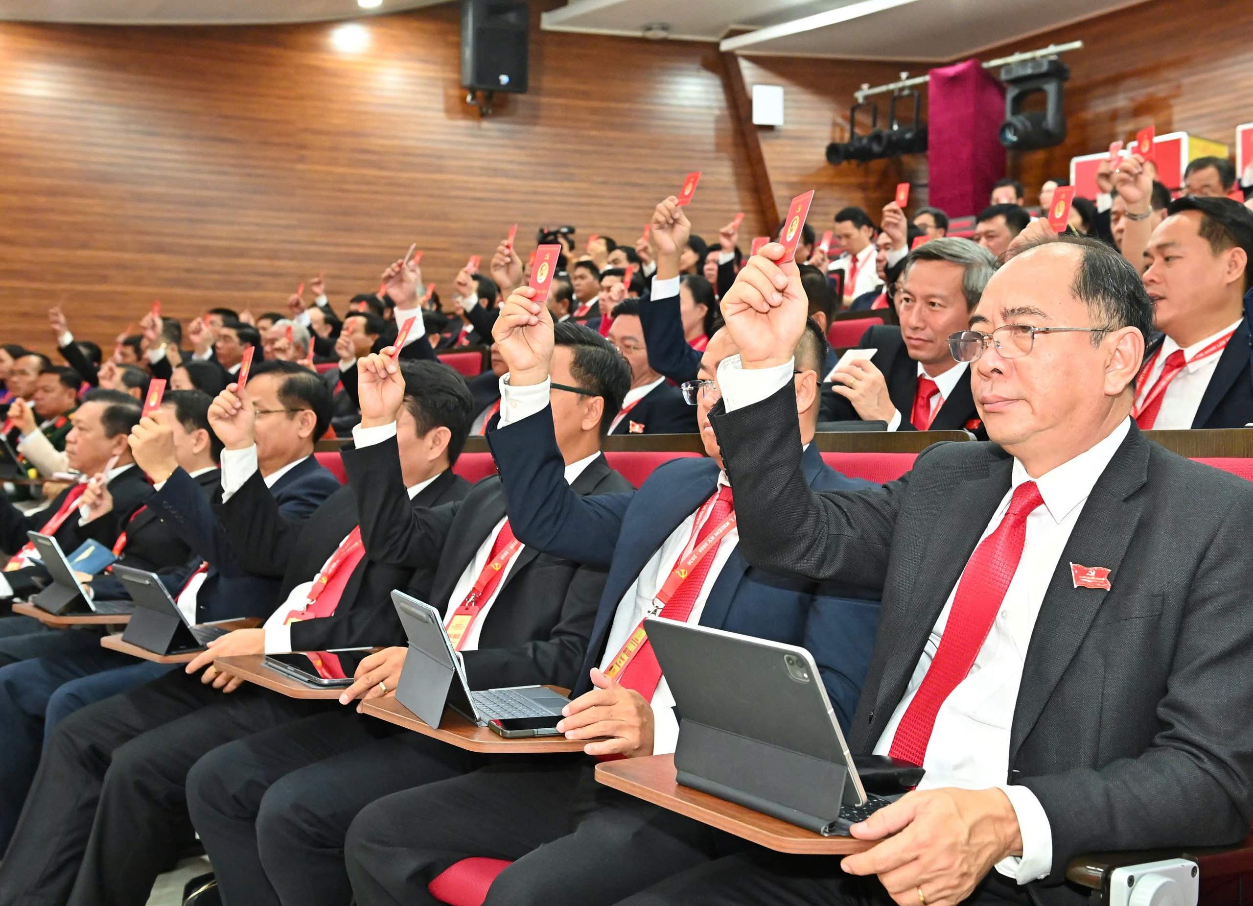 Xây dựng TP.HCM thành đô thị đa trung tâm trong kỷ nguyên mới- Ảnh 2.