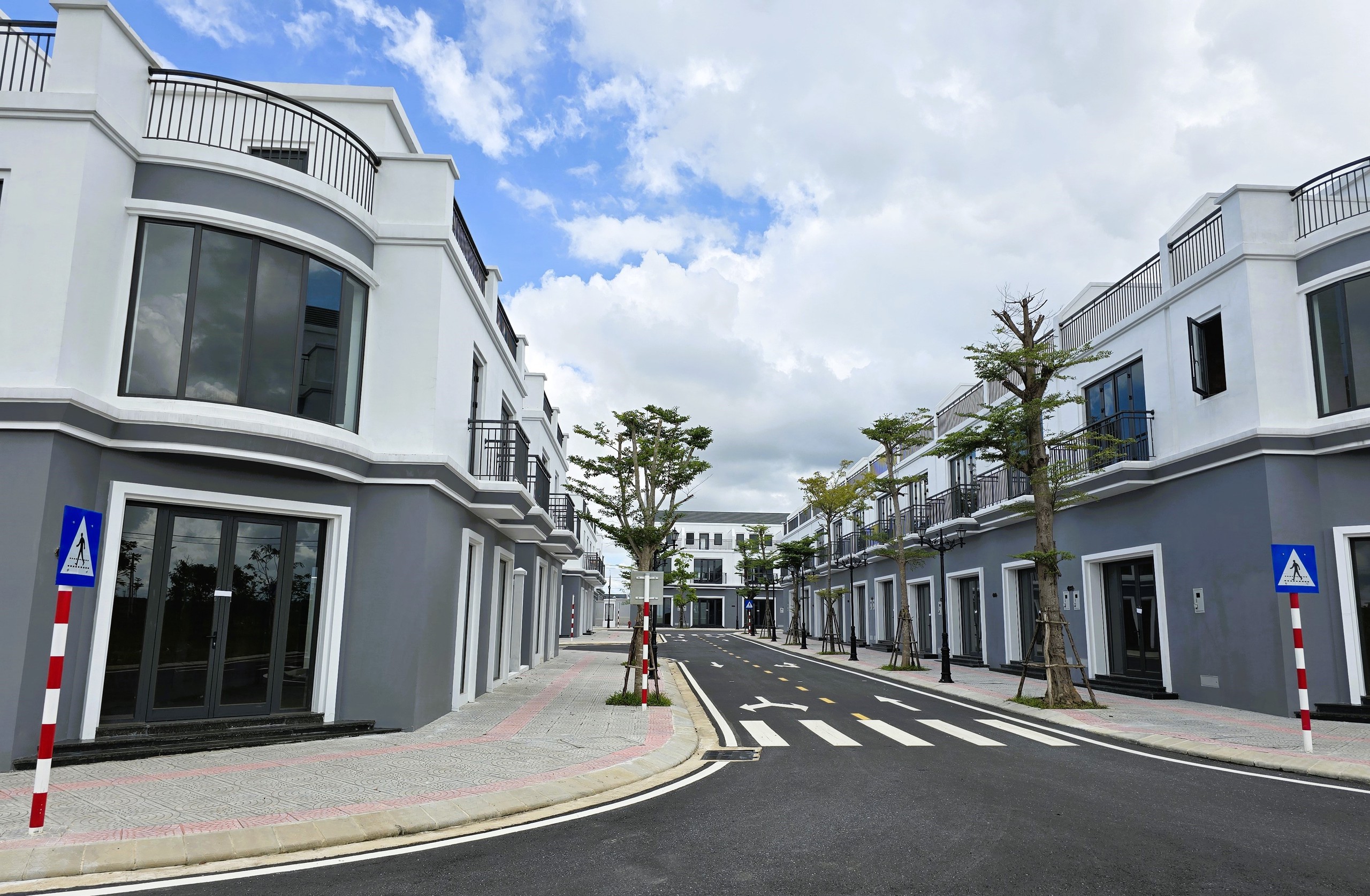 Cận cảnh những căn nhà ở xã hội tại dự án đầu tiên ở Quảng Trị sắp mở bán- Ảnh 7. Cận cảnh những căn nhà ở xã hội tại dự án đầu tiên ở Quảng Trị sắp mở bán- Ảnh 7.