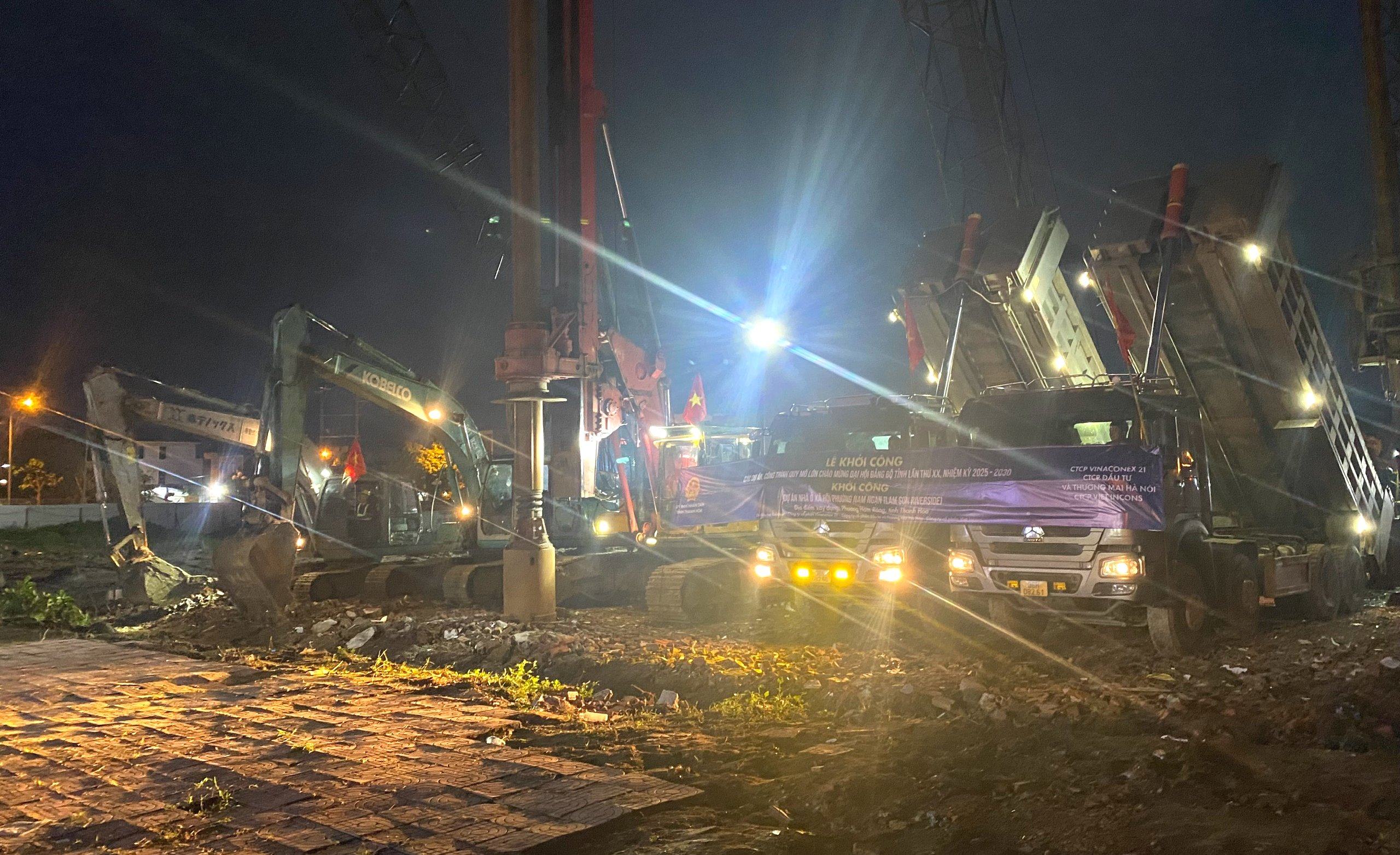 Thủ tướng Phạm Minh Chính: Thanh Hóa phải huy động nguồn lực, đảm bảo tiến độ các dự án- Ảnh 8.