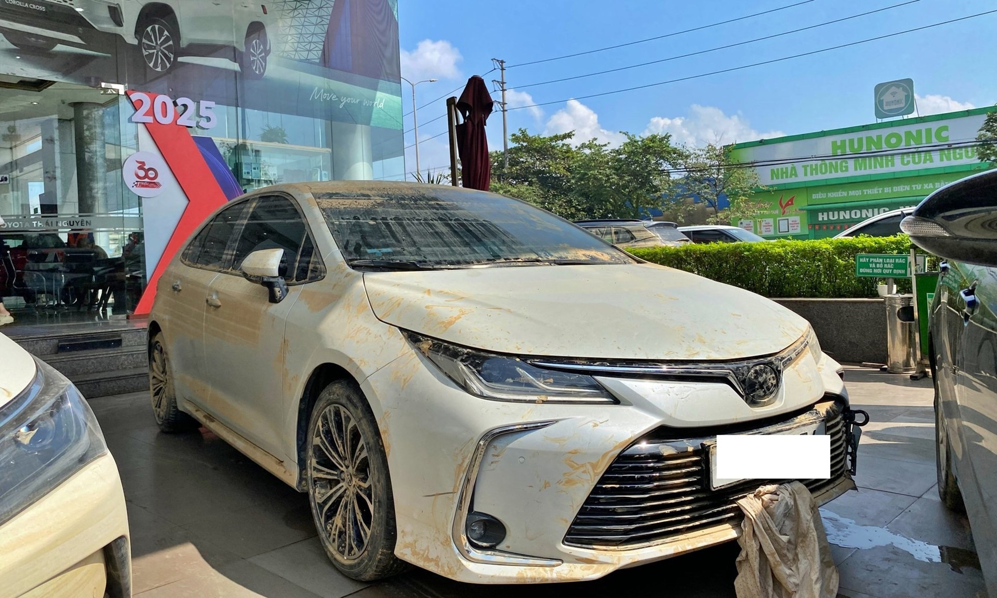Xe bị ngập nước, thủy kích bồi thường thế nào?- Ảnh 2. Xe bị ngập nước, thủy kích bồi thường thế nào?- Ảnh 2.