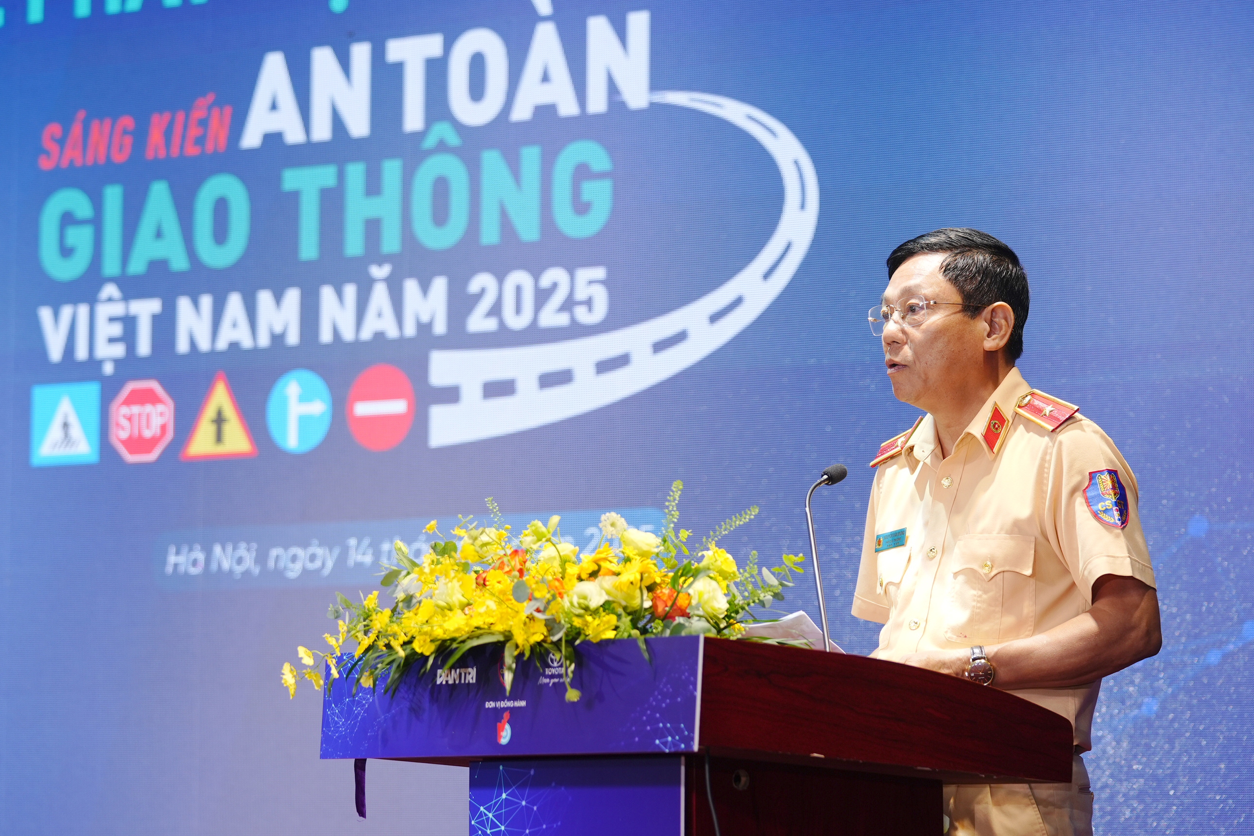 Cục CSGT và nhiều đơn vị tìm giải pháp ứng dụng AI kéo giảm vi phạm, tai nạn giao thông- Ảnh 1. Cục CSGT và nhiều đơn vị tìm giải pháp ứng dụng AI kéo giảm vi phạm, tai nạn giao thông- Ảnh 1.