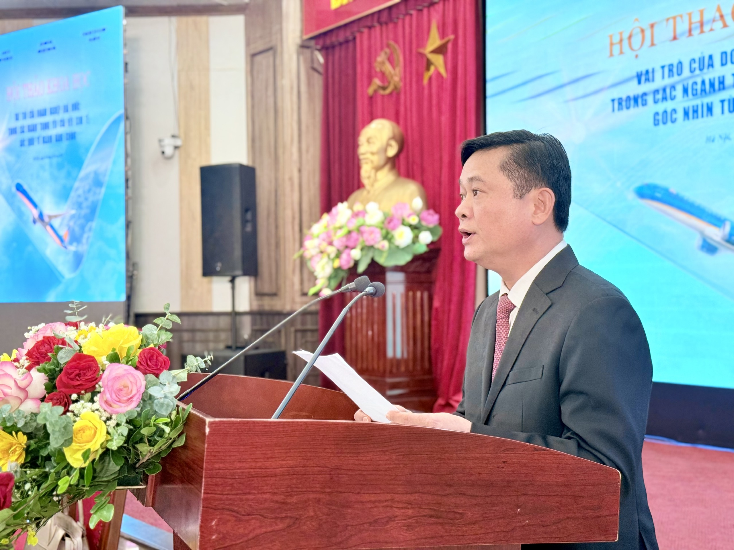 Doanh nghiệp Nhà nước phải giữ vai trò chủ đạo, dẫn dắt tăng trưởng kinh tế- Ảnh 3. Doanh nghiệp Nhà nước phải giữ vai trò chủ đạo, dẫn dắt tăng trưởng kinh tế- Ảnh 3.