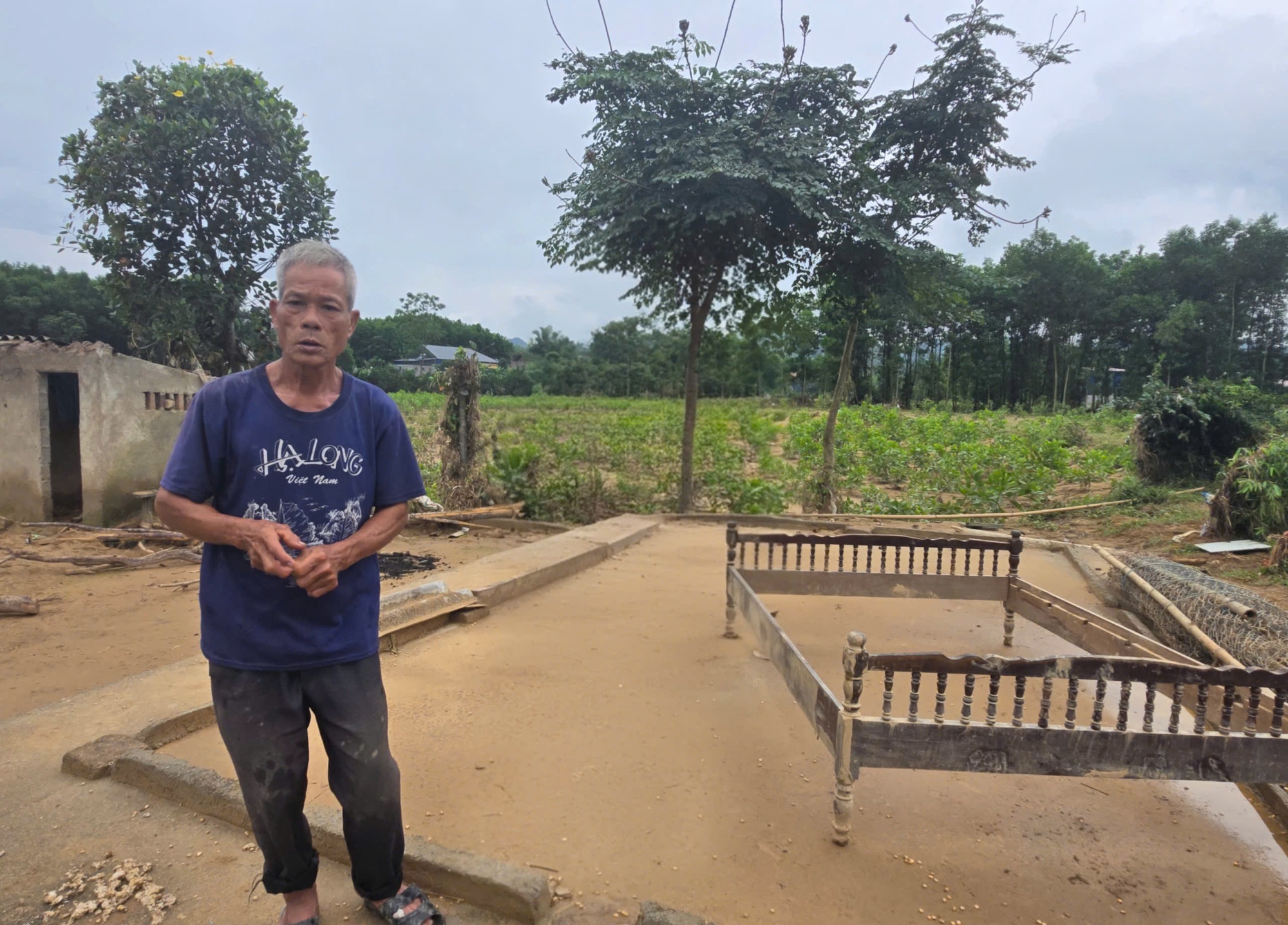 Những xóm nghèo Thái Nguyên xác xơ sau bão lũ, cần lắm những bàn tay lúc này- Ảnh 2. Những xóm nghèo Thái Nguyên xác xơ sau bão lũ, cần lắm những bàn tay lúc này- Ảnh 2.