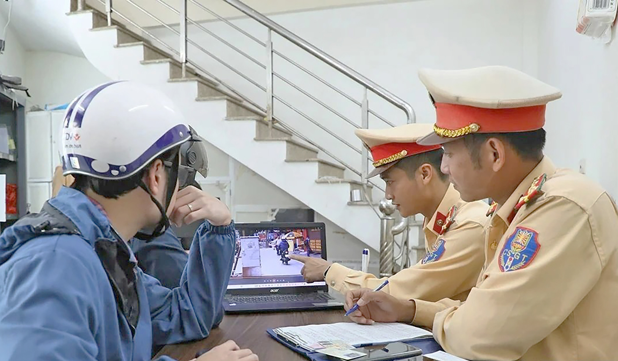 Gần 7 vạn xe máy chưa định danh, phạt nguội ra sao?- Ảnh 3. Gần 7 vạn xe máy chưa định danh, phạt nguội ra sao?- Ảnh 3.