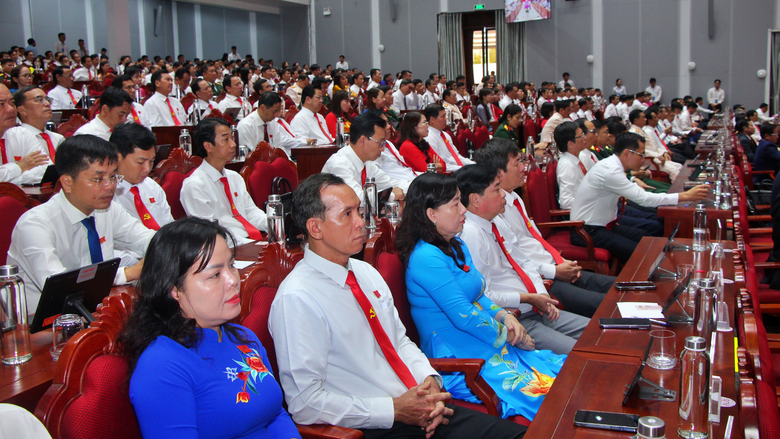 Đại hội Đảng bộ tỉnh Cà Mau xác định 6 nhiệm vụ trọng tâm, 3 khâu đột phá- Ảnh 12. Đại hội Đảng bộ tỉnh Cà Mau xác định 6 nhiệm vụ trọng tâm, 3 khâu đột phá- Ảnh 12.