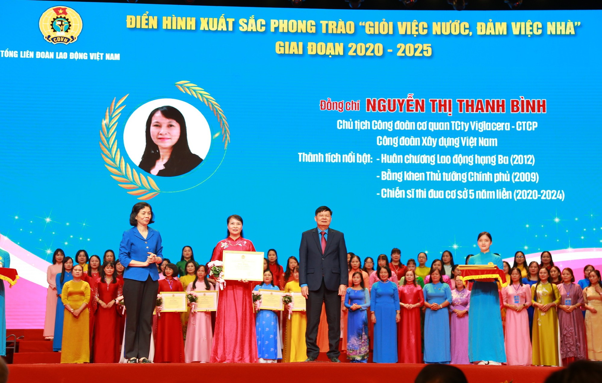 Nữ kỹ sư ngành Xây dựng giỏi việc nước, đảm việc nhà- Ảnh 1. Nữ kỹ sư ngành Xây dựng giỏi việc nước, đảm việc nhà- Ảnh 1.