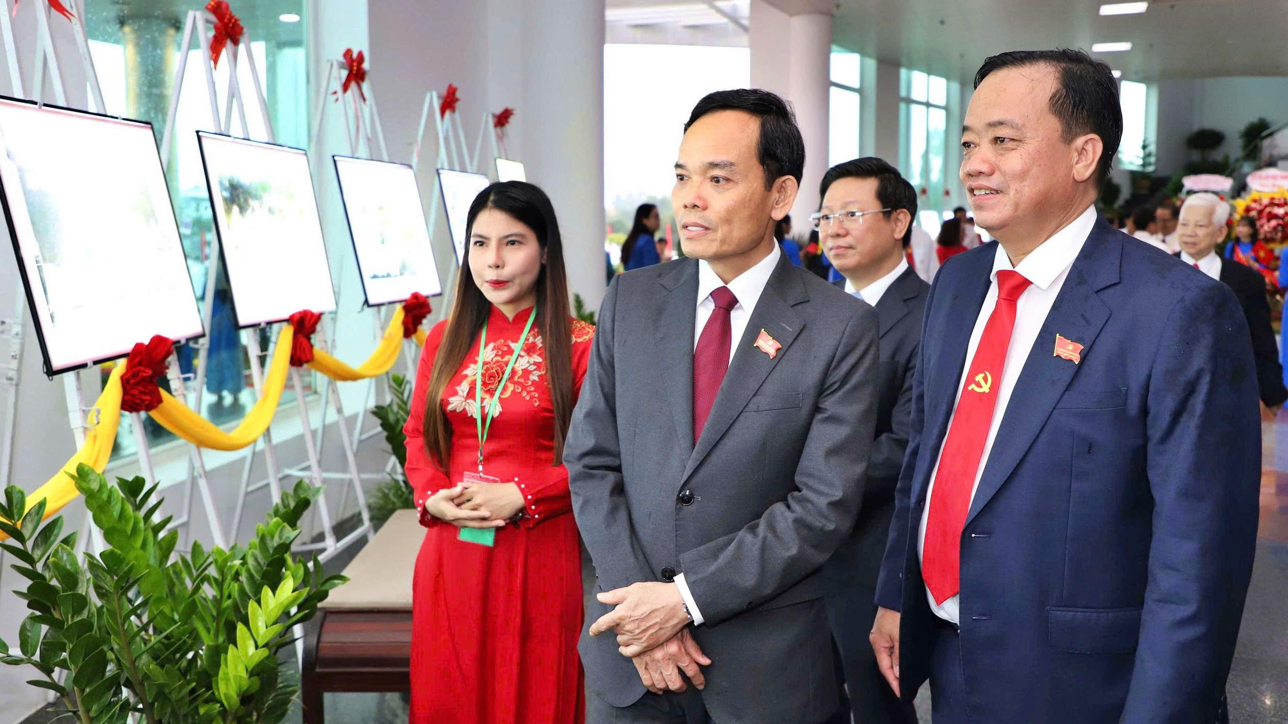 Đại hội Đảng bộ tỉnh Cà Mau xác định 6 nhiệm vụ trọng tâm, 3 khâu đột phá- Ảnh 8. Đại hội Đảng bộ tỉnh Cà Mau xác định 6 nhiệm vụ trọng tâm, 3 khâu đột phá- Ảnh 8.