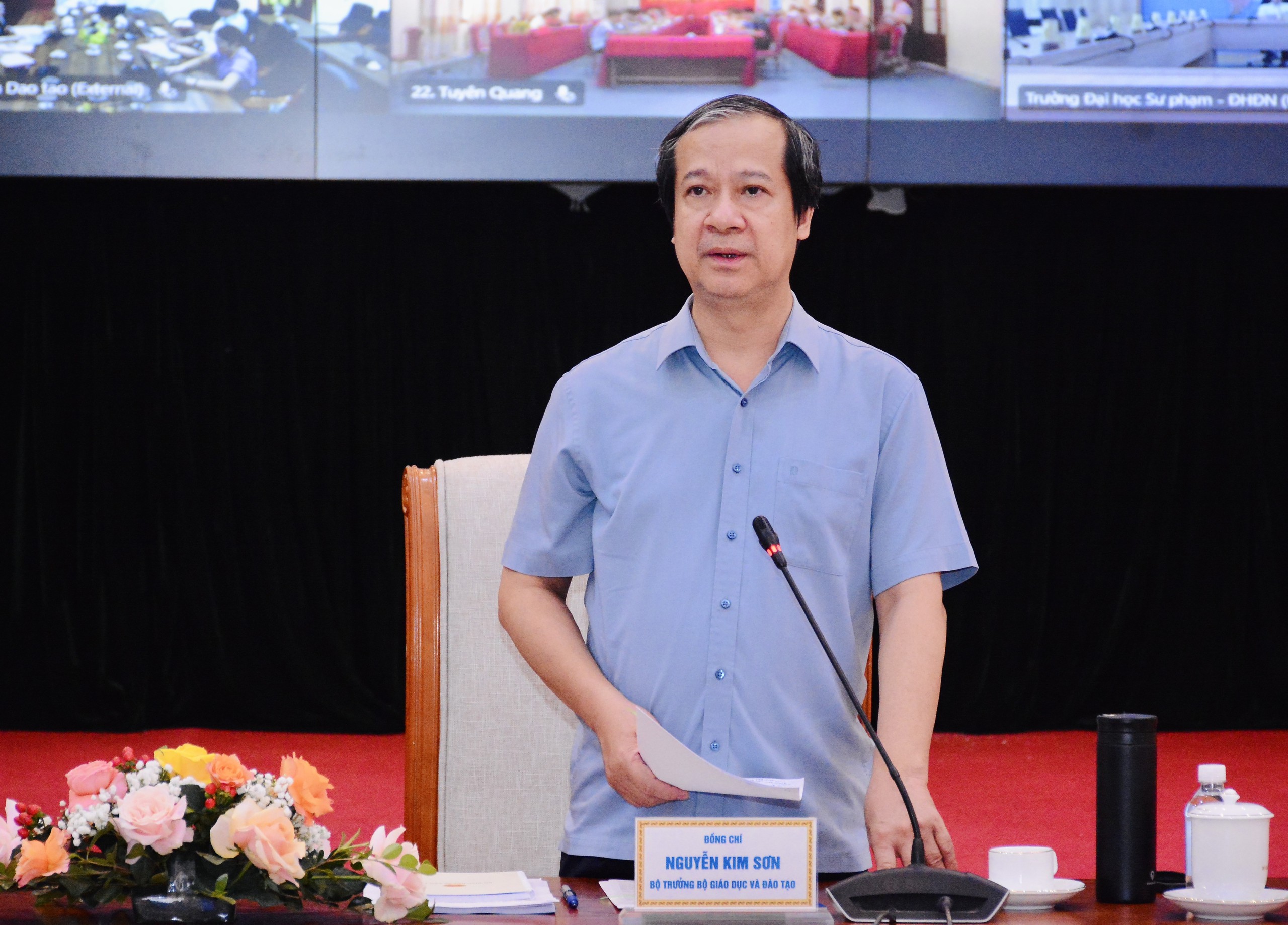 Bộ GD&ĐT dự kiến có bộ sách giáo khoa thống nhất từ 2026- Ảnh 1.