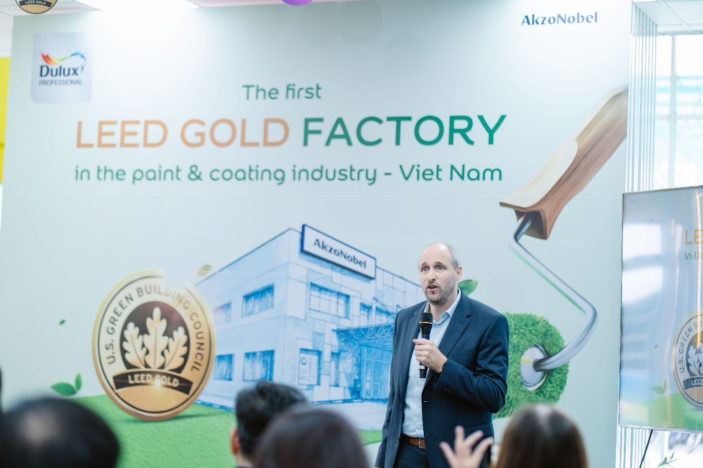 Nhà máy AkzoNobel tại Bình Dương chính thức nhận chứng chỉ LEED Gold- Ảnh 2. Nhà máy AkzoNobel tại Bình Dương chính thức nhận chứng chỉ LEED Gold- Ảnh 2.