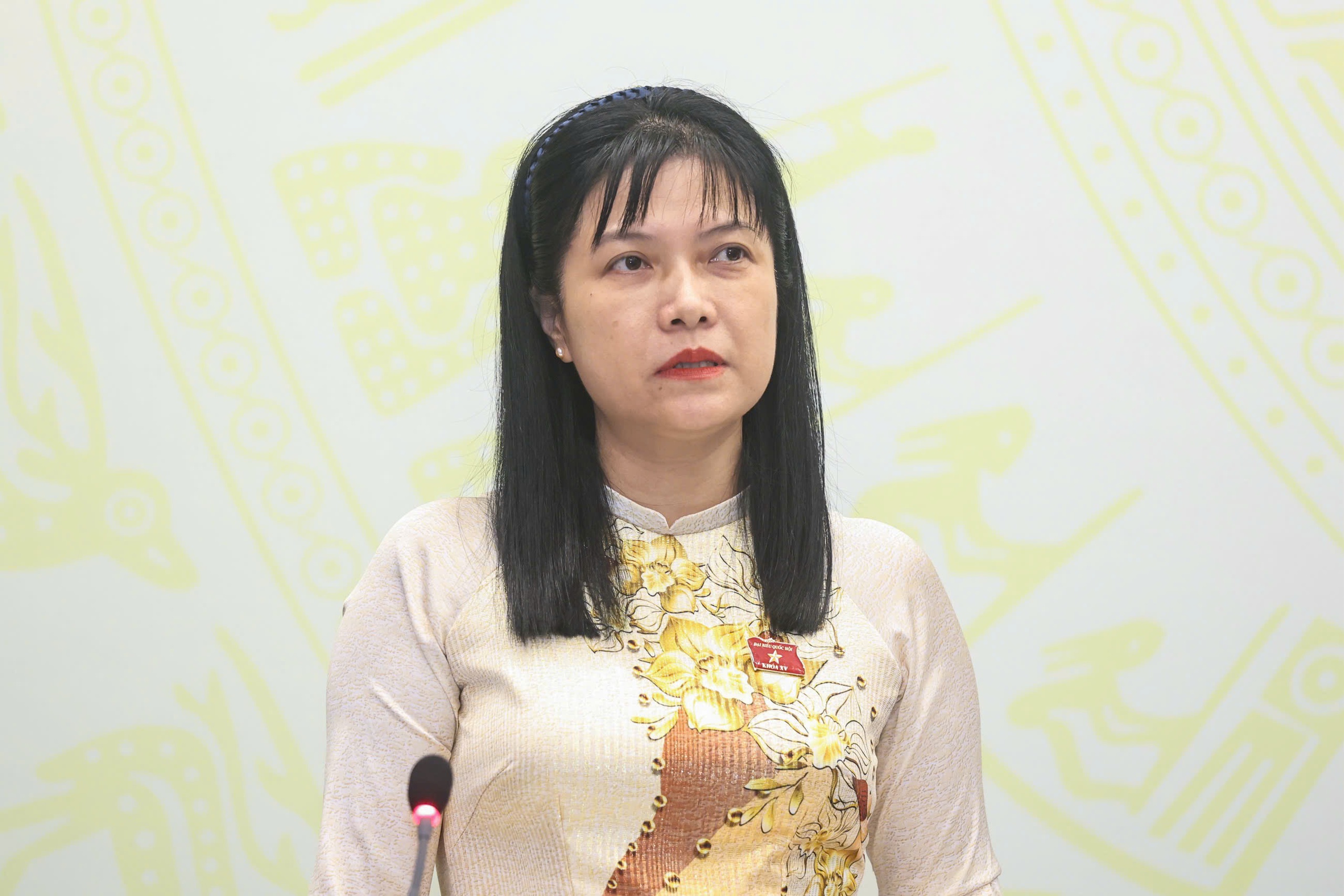 Bỏ phiếu kín bầu, phê chuẩn một số chức danh lãnh đạo chủ chốt tại Kỳ họp thứ 10- Ảnh 1. Bỏ phiếu kín bầu, phê chuẩn một số chức danh lãnh đạo chủ chốt tại Kỳ họp thứ 10- Ảnh 1.