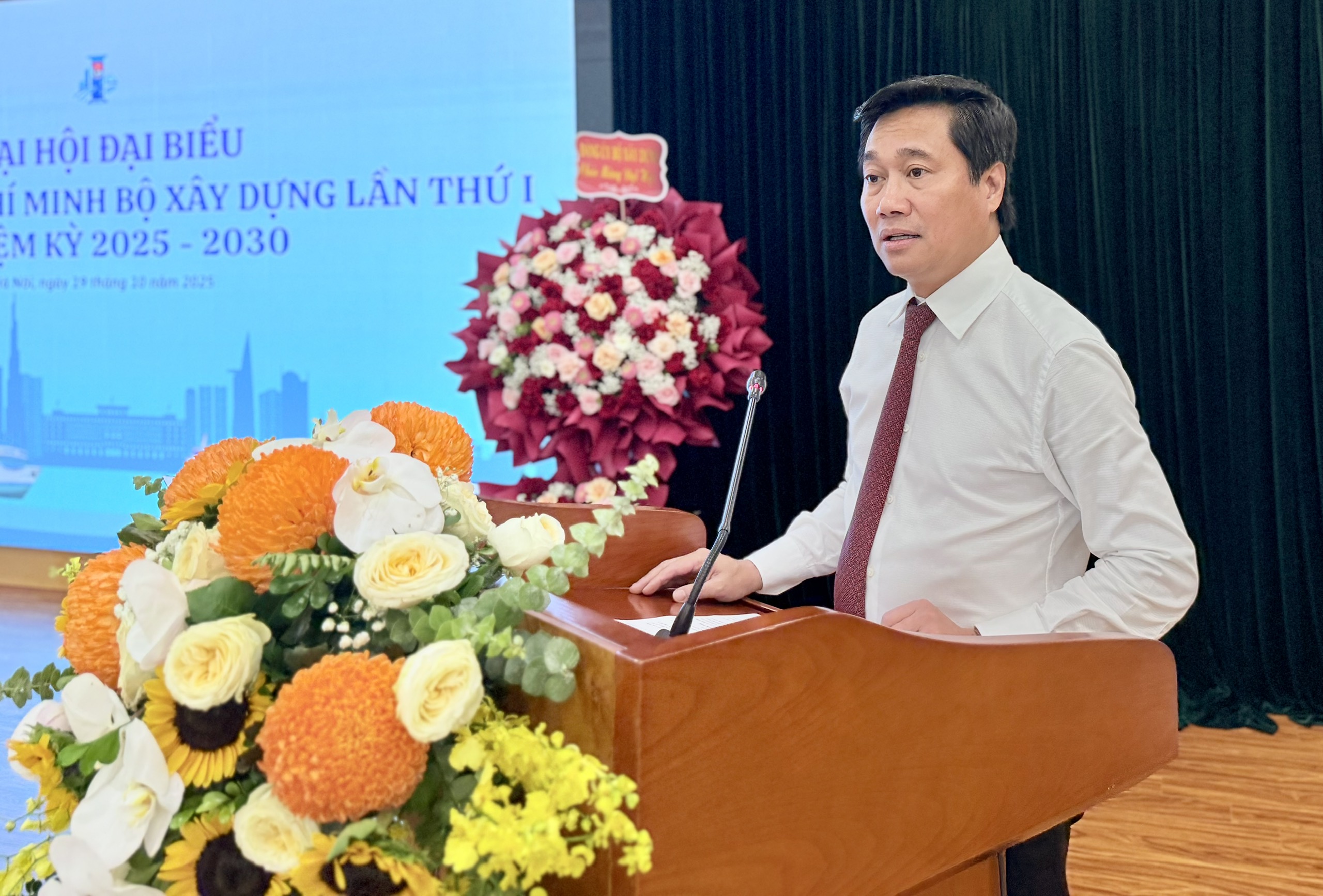 Tuổi trẻ ngành Xây dựng biến khát vọng thành hành động, biến nhiệt huyết thành công trình- Ảnh 1. Tuổi trẻ ngành Xây dựng biến khát vọng thành hành động, biến nhiệt huyết thành công trình- Ảnh 1.