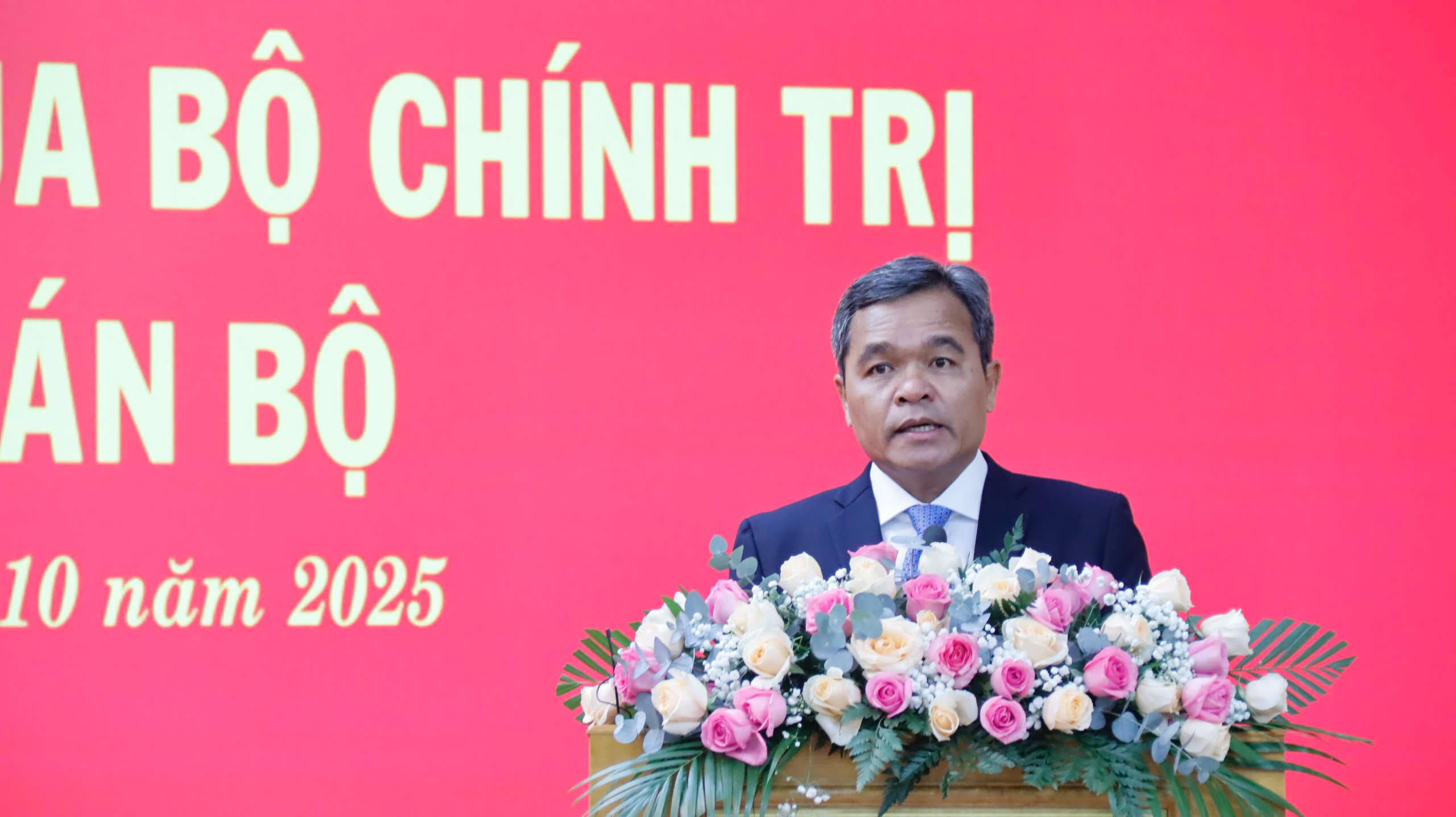 Ông Hồ Văn Niên làm Bí thư Tỉnh ủy Quảng Ngãi- Ảnh 2.