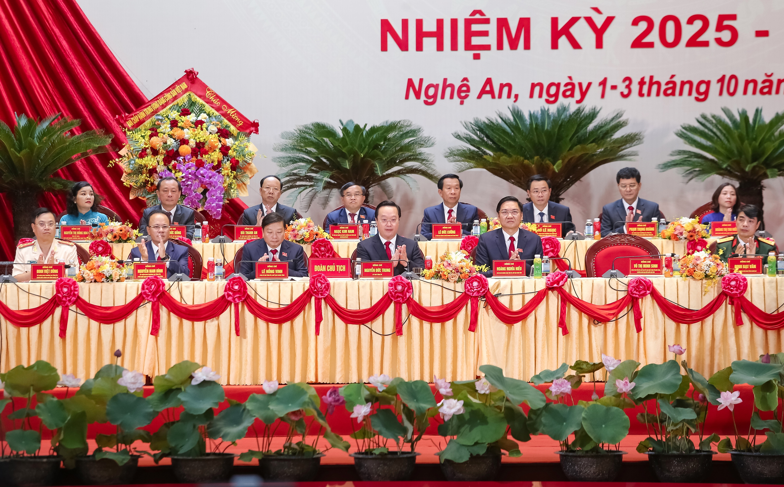 Nghệ An cần khơi dậy khát vọng phát triển, đổi mới tư duy và hành động tạo sức bật mới- Ảnh 4.