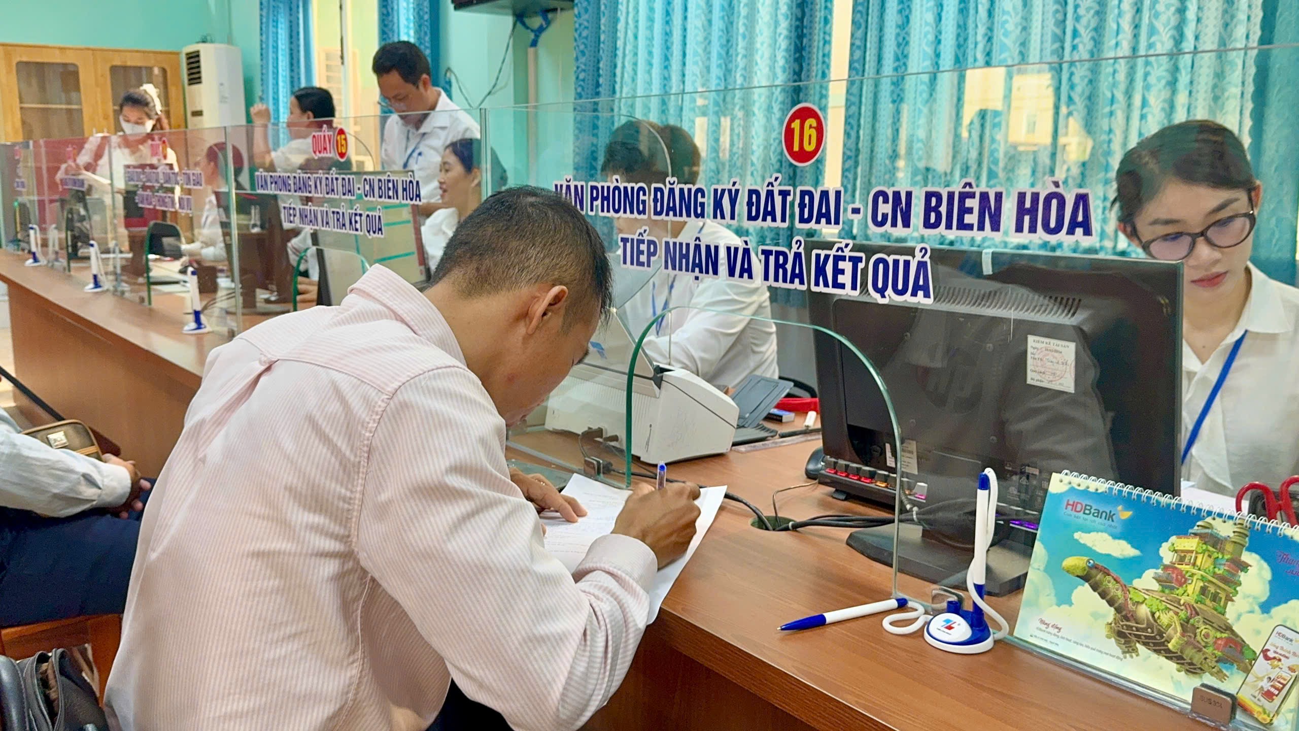 Đồng Nai: Chiến dịch 90 ngày làm sạch dữ liệu đất đai, tạo nền tảng chính quyền số- Ảnh 1. Đồng Nai: Chiến dịch 90 ngày làm sạch dữ liệu đất đai, tạo nền tảng chính quyền số- Ảnh 1.