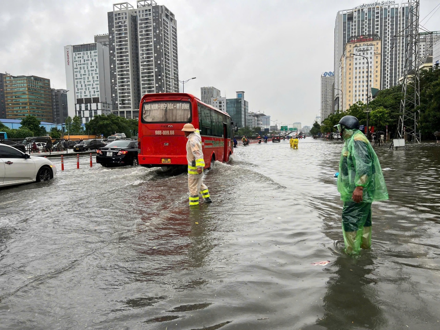 Sở Xây dựng Hà Nội đề xuất giải pháp nào để khắc phục tình trạng úng ngập nội đô?- Ảnh 1.