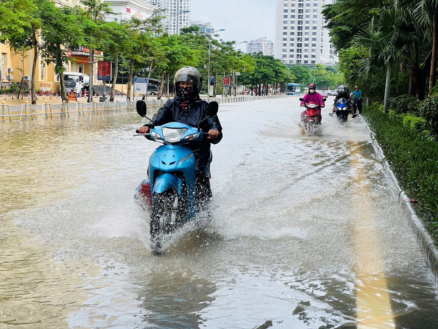 Sở Xây dựng Hà Nội đề xuất giải pháp nào để khắc phục tình trạng úng ngập nội đô?- Ảnh 2.