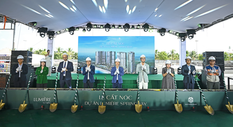 Cất n&oacute;c dự &aacute;n LUMI&Egrave;RE SpringBay tại Ocean Park 2- Ảnh 1.