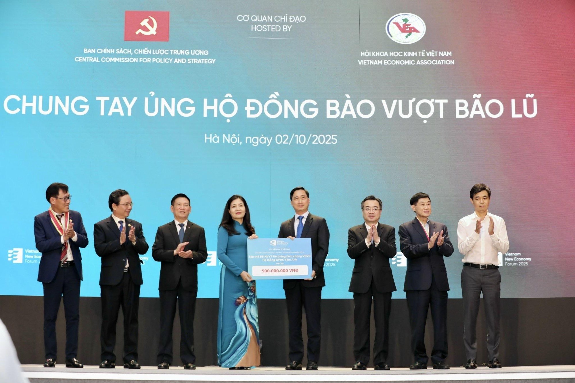 Vinh danh 80 doanh nghiệp tiêu biểu trên nhiều lĩnh vực- Ảnh 5.