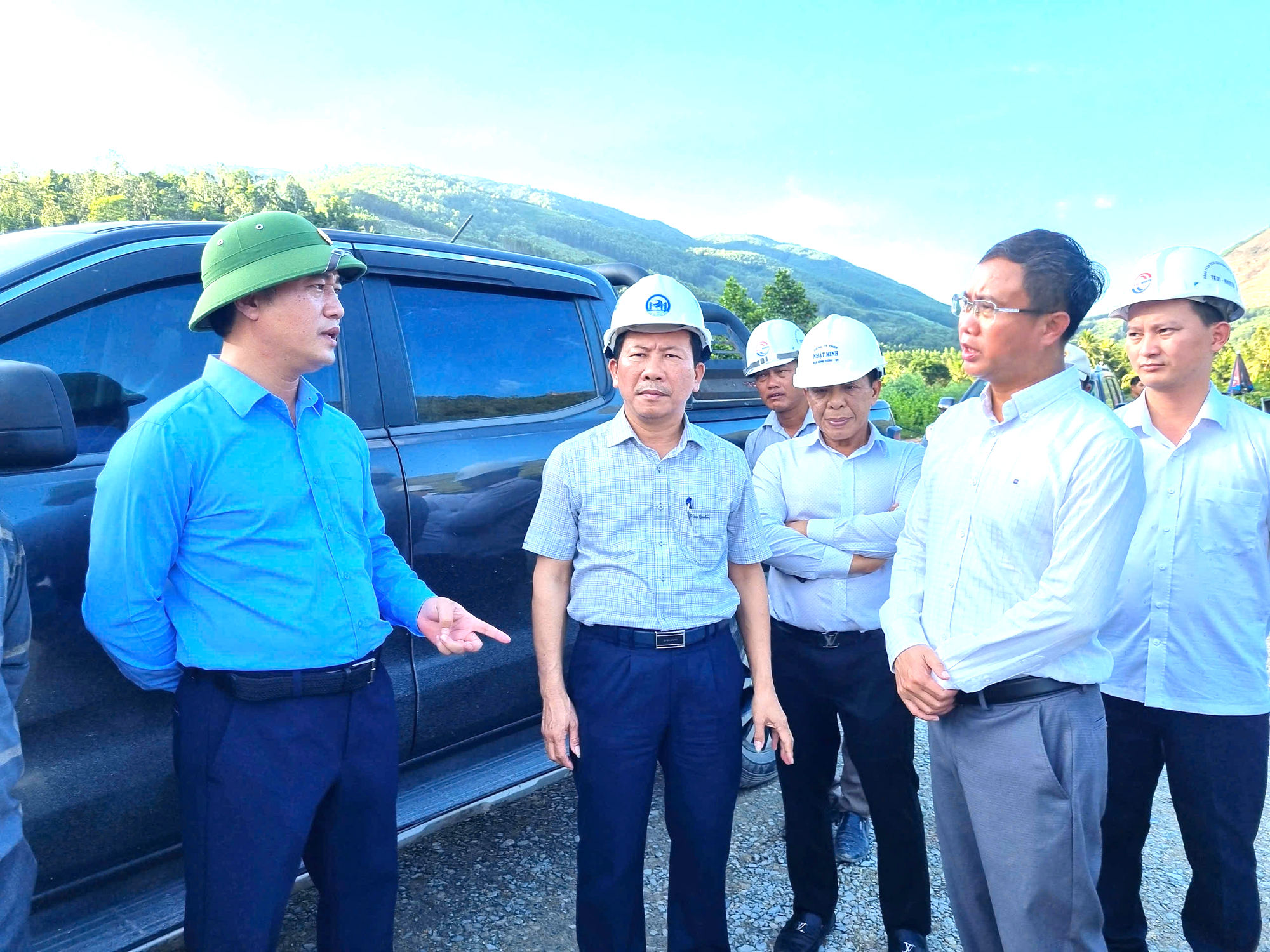 Thứ trưởng Bộ Xây dựng: Tập trung cao độ đẩy tiến độ cao tốc qua Gia Lai, Đắk Lắk- Ảnh 1.
