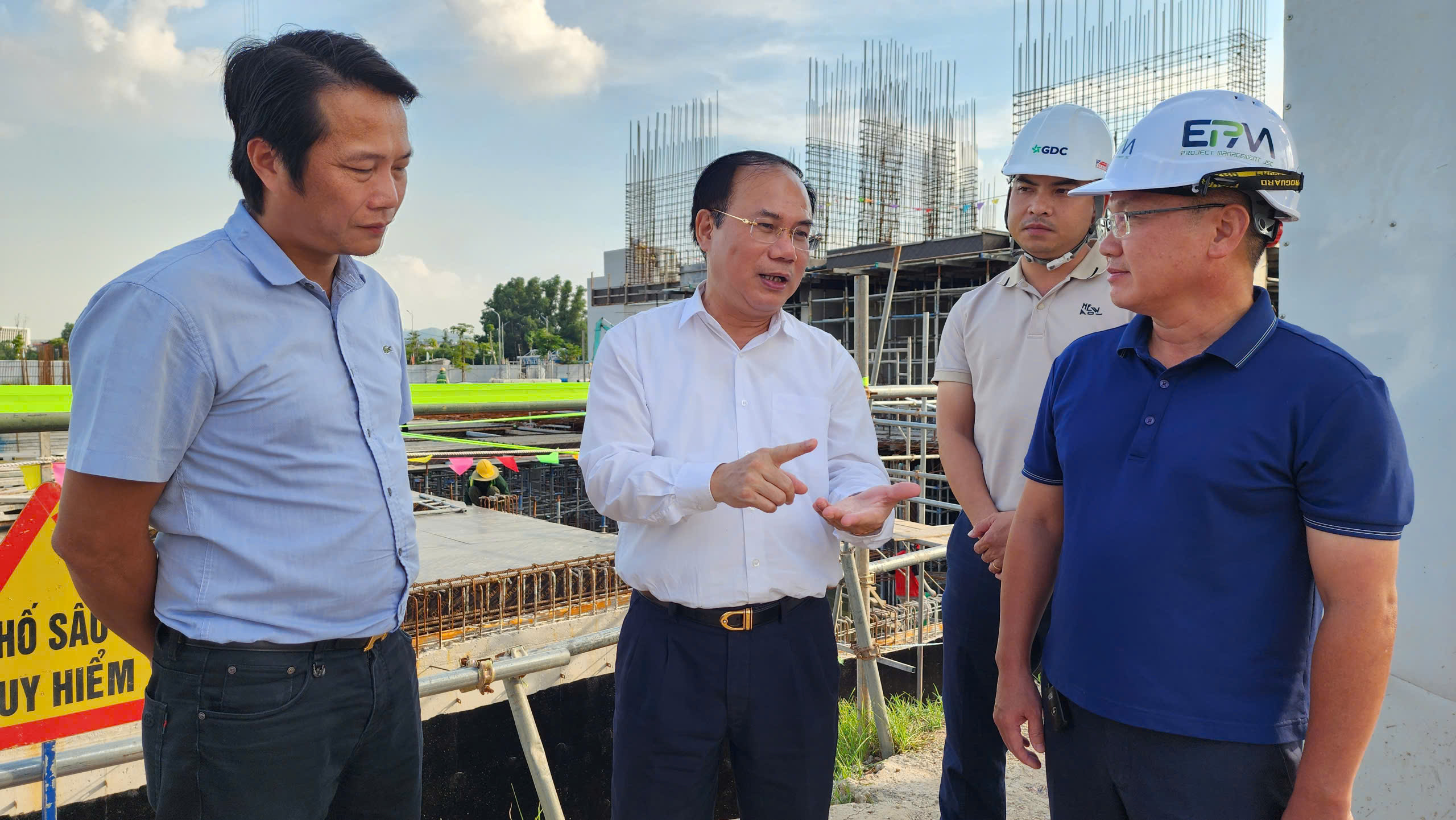 Bộ Xây dựng kiểm tra thực hiện đề án 1 triệu căn hộ nhà ở xã hội tại Bắc Ninh- Ảnh 2.