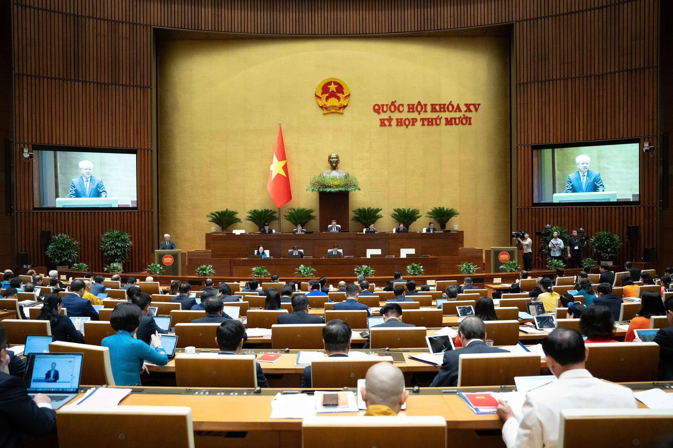 Cử tri và nhân dân phấn khởi khi cả hệ thống chính trị vào cuộc xóa nhà tạm, dột nát- Ảnh 3. Cử tri và nhân dân phấn khởi khi cả hệ thống chính trị vào cuộc xóa nhà tạm, dột nát- Ảnh 3.