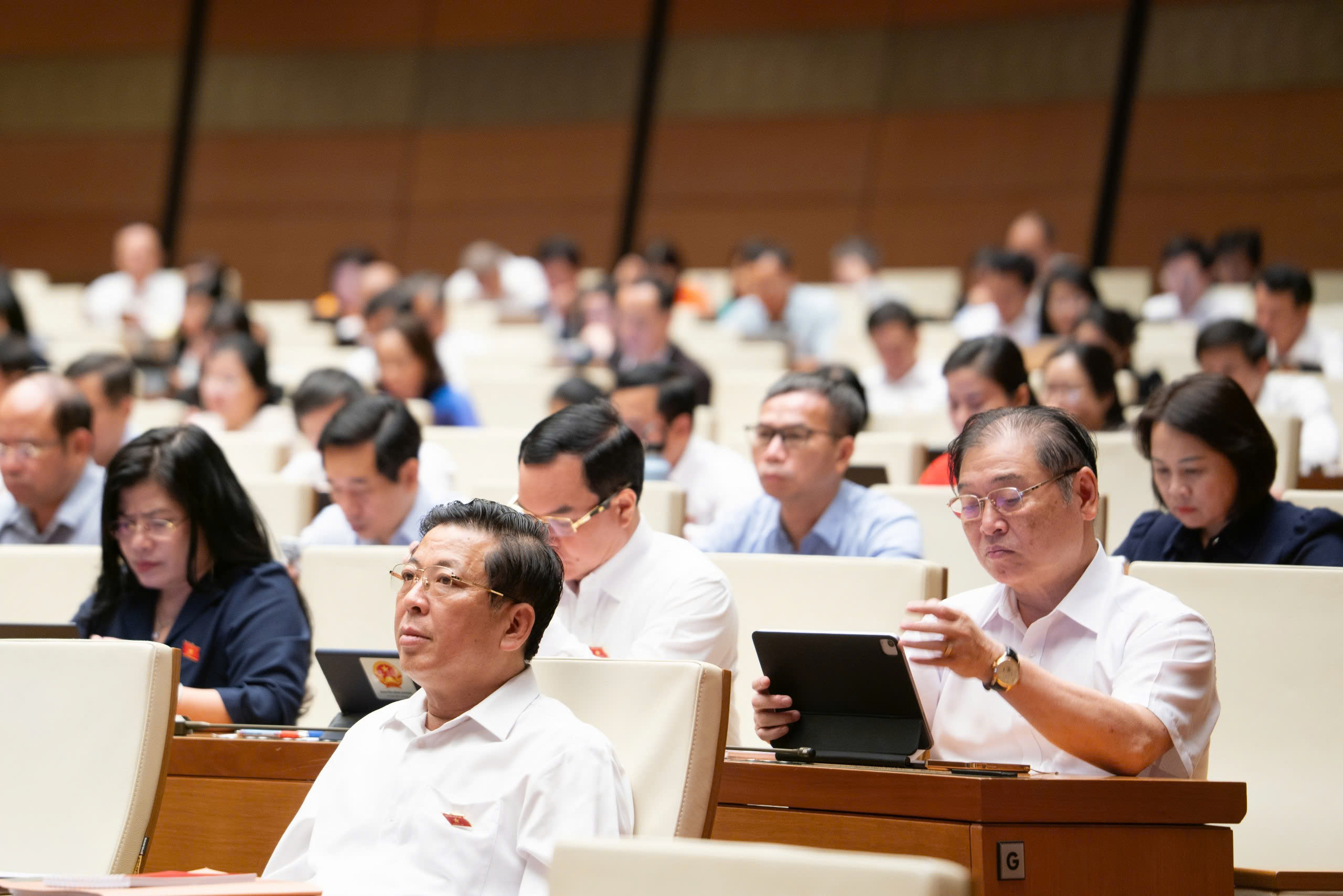 Hạ tầng đô thị, kết nối giao thông nội vùng, liên vùng đạt kết quả vượt trội- Ảnh 2. Hạ tầng đô thị, kết nối giao thông nội vùng, liên vùng đạt kết quả vượt trội- Ảnh 2.