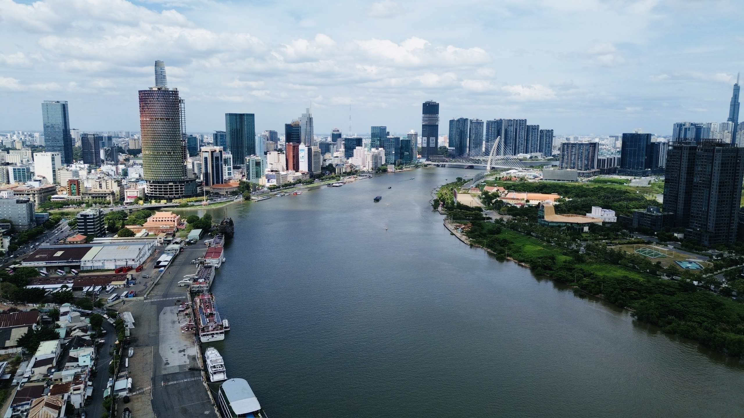Chiêm ngưỡng khu đất "dừng dự án nhà ở ngàn tỷ" để xây dựng Không gian văn hóa Hồ Chí Minh- Ảnh 6. Chiêm ngưỡng khu đất "dừng dự án nhà ở ngàn tỷ" để xây dựng Không gian văn hóa Hồ Chí Minh- Ảnh 6.
