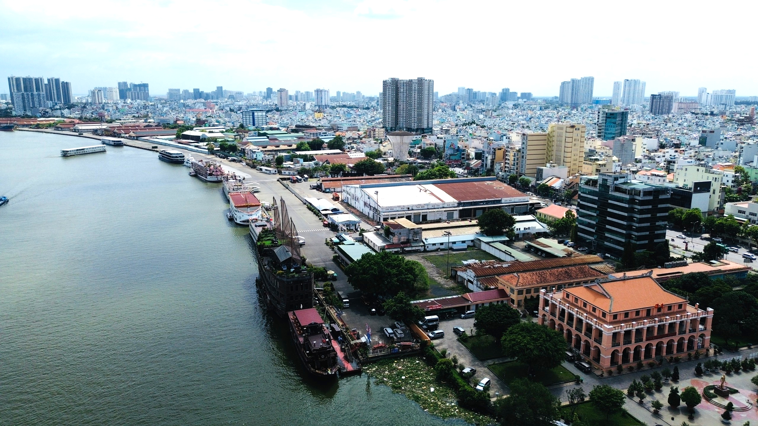 Chiêm ngưỡng khu đất "dừng dự án nhà ở ngàn tỷ" để xây dựng Không gian văn hóa Hồ Chí Minh- Ảnh 1. Chiêm ngưỡng khu đất "dừng dự án nhà ở ngàn tỷ" để xây dựng Không gian văn hóa Hồ Chí Minh- Ảnh 1.