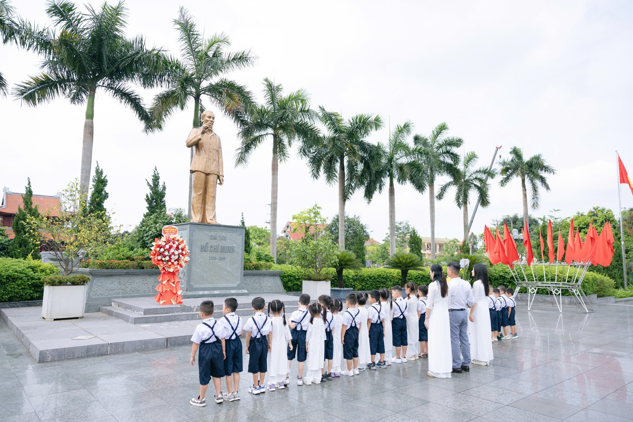 Hà Tĩnh: Lan tỏa phong trào thi đua yêu nước trong xây dựng đô thị thông minh- Ảnh 3. Hà Tĩnh: Lan tỏa phong trào thi đua yêu nước trong xây dựng đô thị thông minh- Ảnh 3.