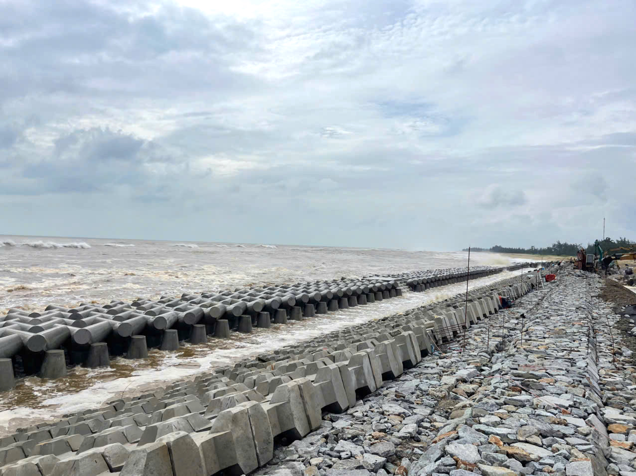 Các tỉnh miền Trung chủ động ứng phó bão số 12- Ảnh 7. Các tỉnh miền Trung chủ động ứng phó bão số 12- Ảnh 7.