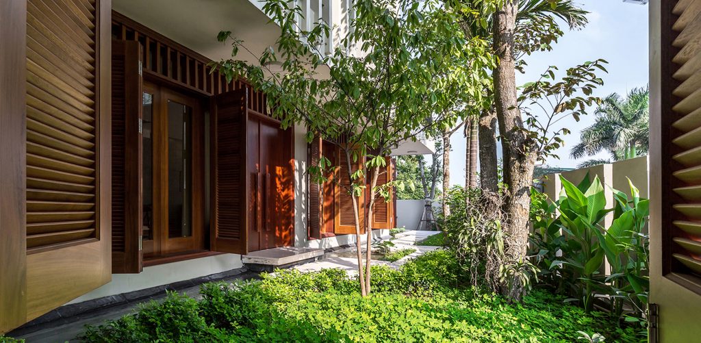 Thiết kế nội ngoại thất hòa hợp thiên nhiên: Xu hướng sống bền vững trong đô thị- Ảnh 1.