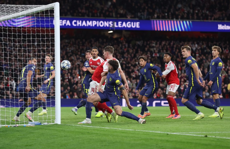 Viktor Gyokeres lập cú đúp, Arsenal nhấn chìm Atletico Madrid tại Champions League- Ảnh 2.
