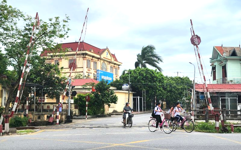Ninh Bình: Triển khai đồng bộ các giải pháp bảo đảm an toàn giao thông đường sắt- Ảnh 3. Ninh Bình: Triển khai đồng bộ các giải pháp bảo đảm an toàn giao thông đường sắt- Ảnh 3.