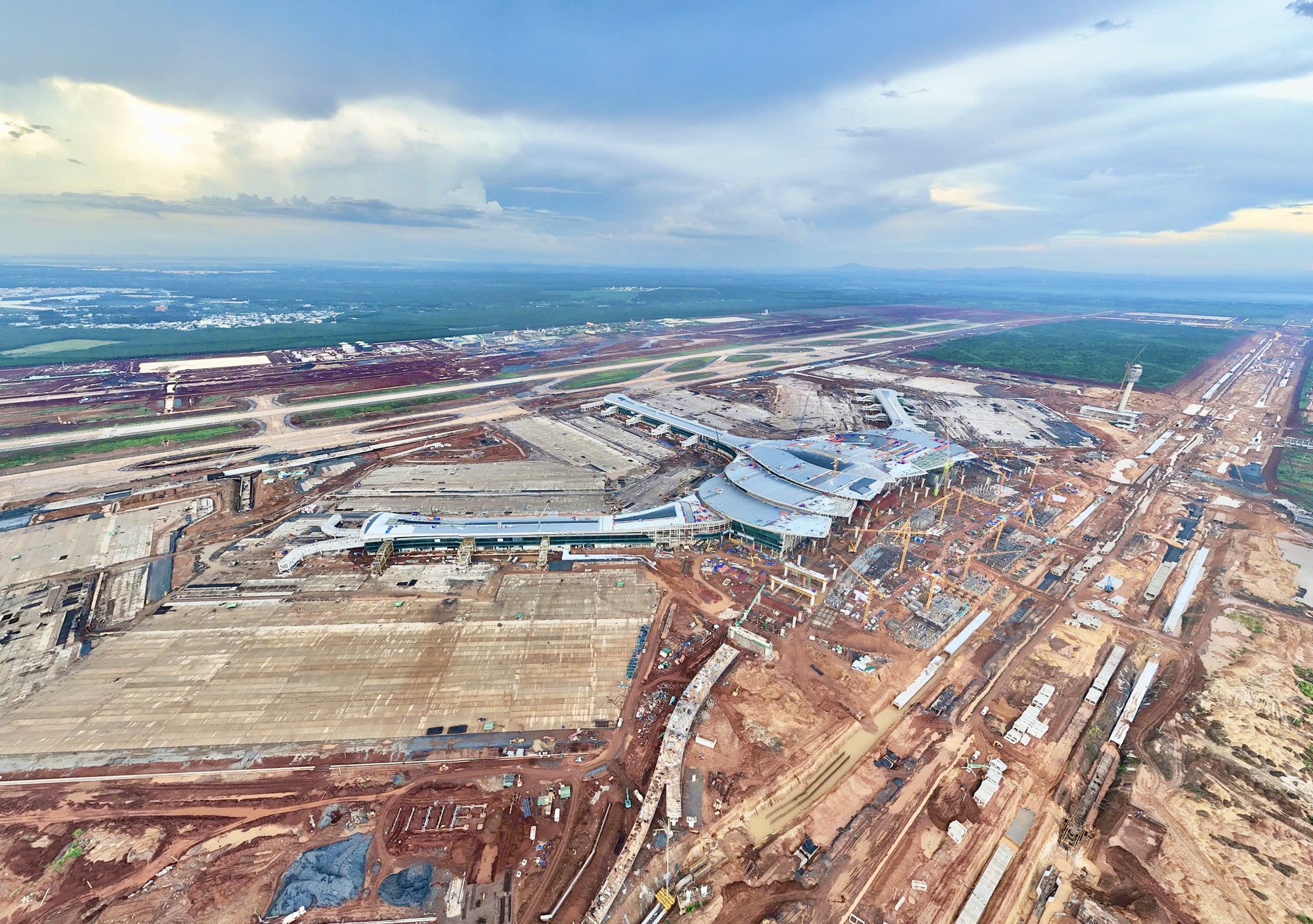 Đồng Nai: Kiểm tra, thúc tiến độ cao tốc và sân bay để kịp hoàn thành cơ bản vào 19/12- Ảnh 1. Đồng Nai: Kiểm tra, thúc tiến độ cao tốc và sân bay để kịp hoàn thành cơ bản vào 19/12- Ảnh 1.