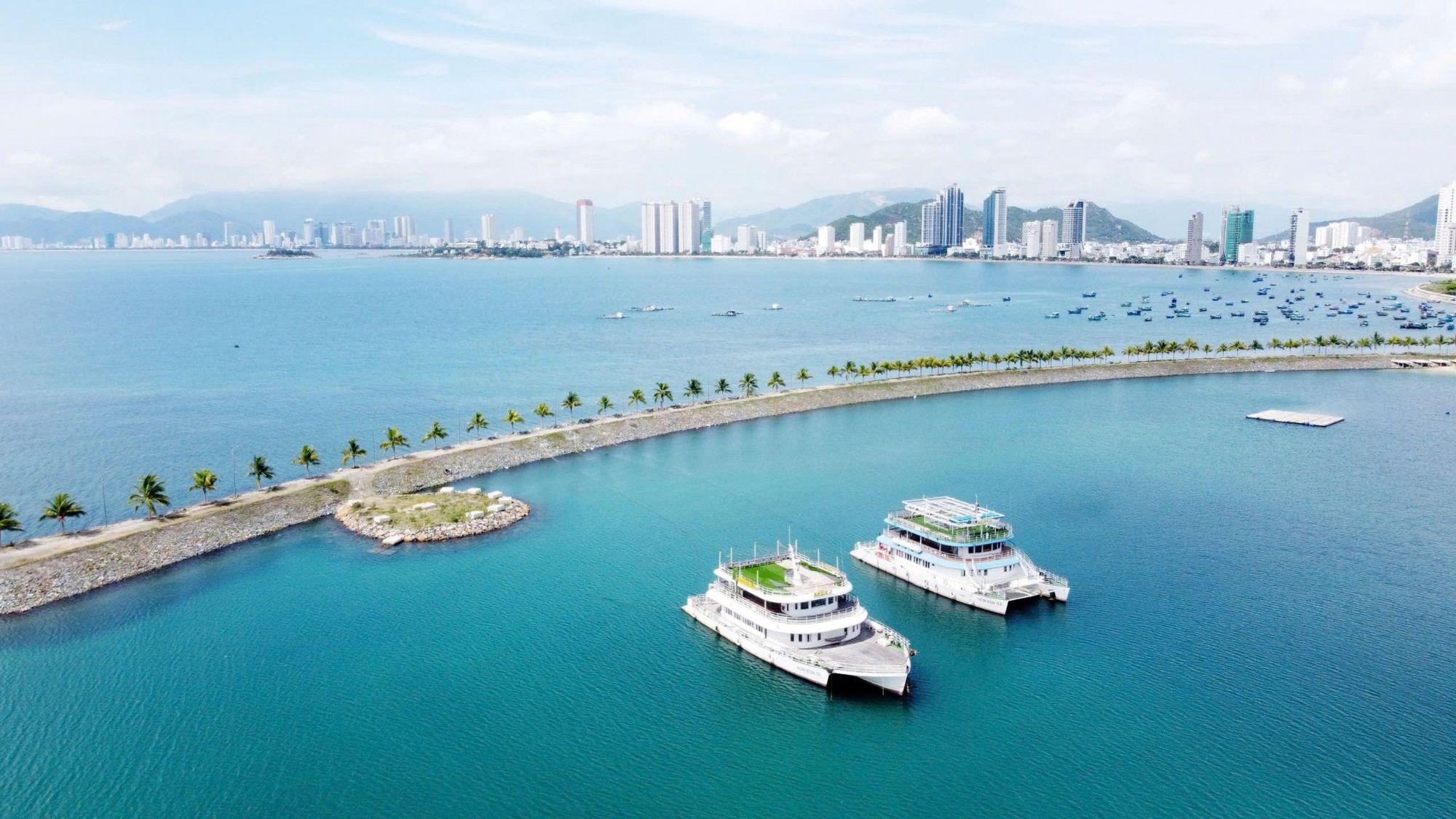 Lý giải sức hút đầu tư của vùng đất “tứ thủy triều quy, tứ thú tụ”- Ảnh 3. Lý giải sức hút đầu tư của vùng đất “tứ thủy triều quy, tứ thú tụ”- Ảnh 3.