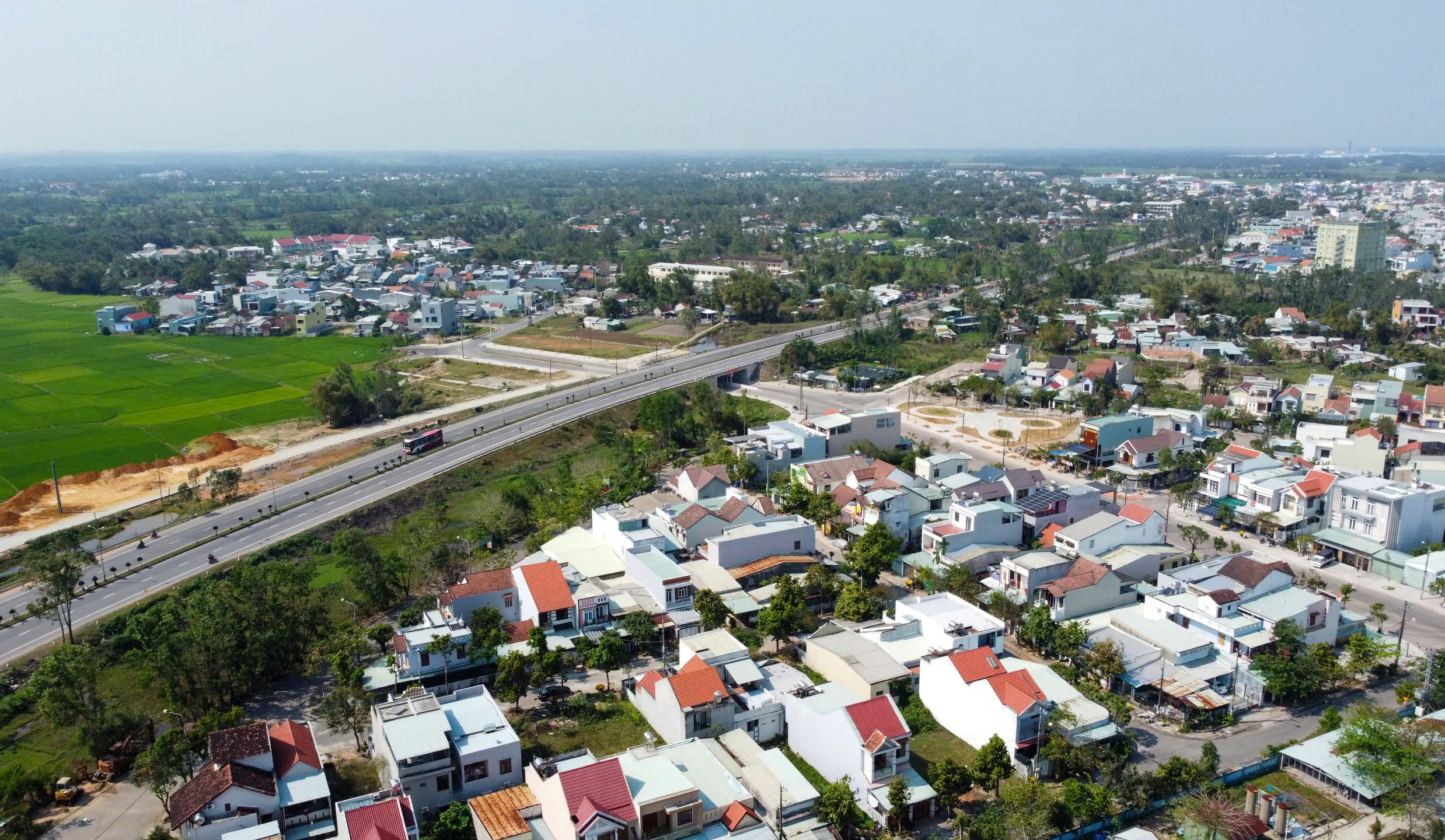 Nguồn cung sơ cấp đất nền và căn hộ tại Đà Nẵng tăng hơn 85% trong quý III/2025- Ảnh 1.