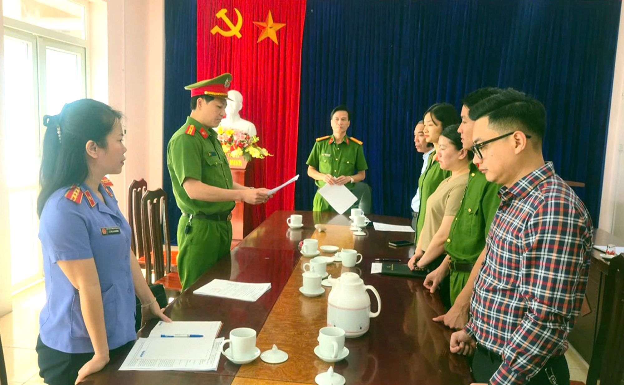 Lào Cai: Bắt tạm giam cán bộ Phòng Kinh tế xã Bắc Hà về tội nhận hối lộ- Ảnh 1.
