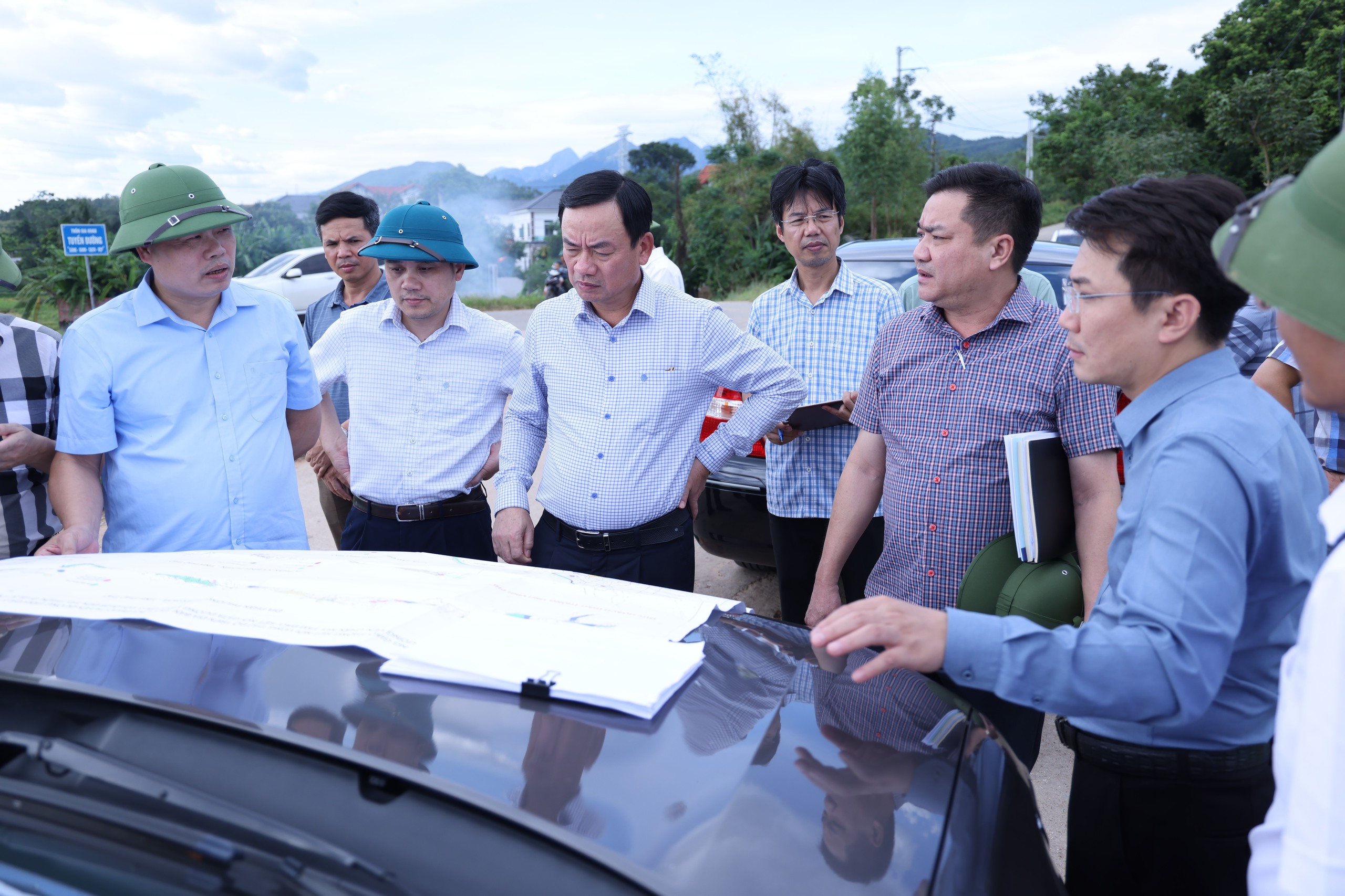 Phú Thọ: Đẩy nhanh tiến độ dự án Hạ tầng giao thông kết nối Vùng Thủ đô- Ảnh 3. Phú Thọ: Đẩy nhanh tiến độ dự án Hạ tầng giao thông kết nối Vùng Thủ đô- Ảnh 3.